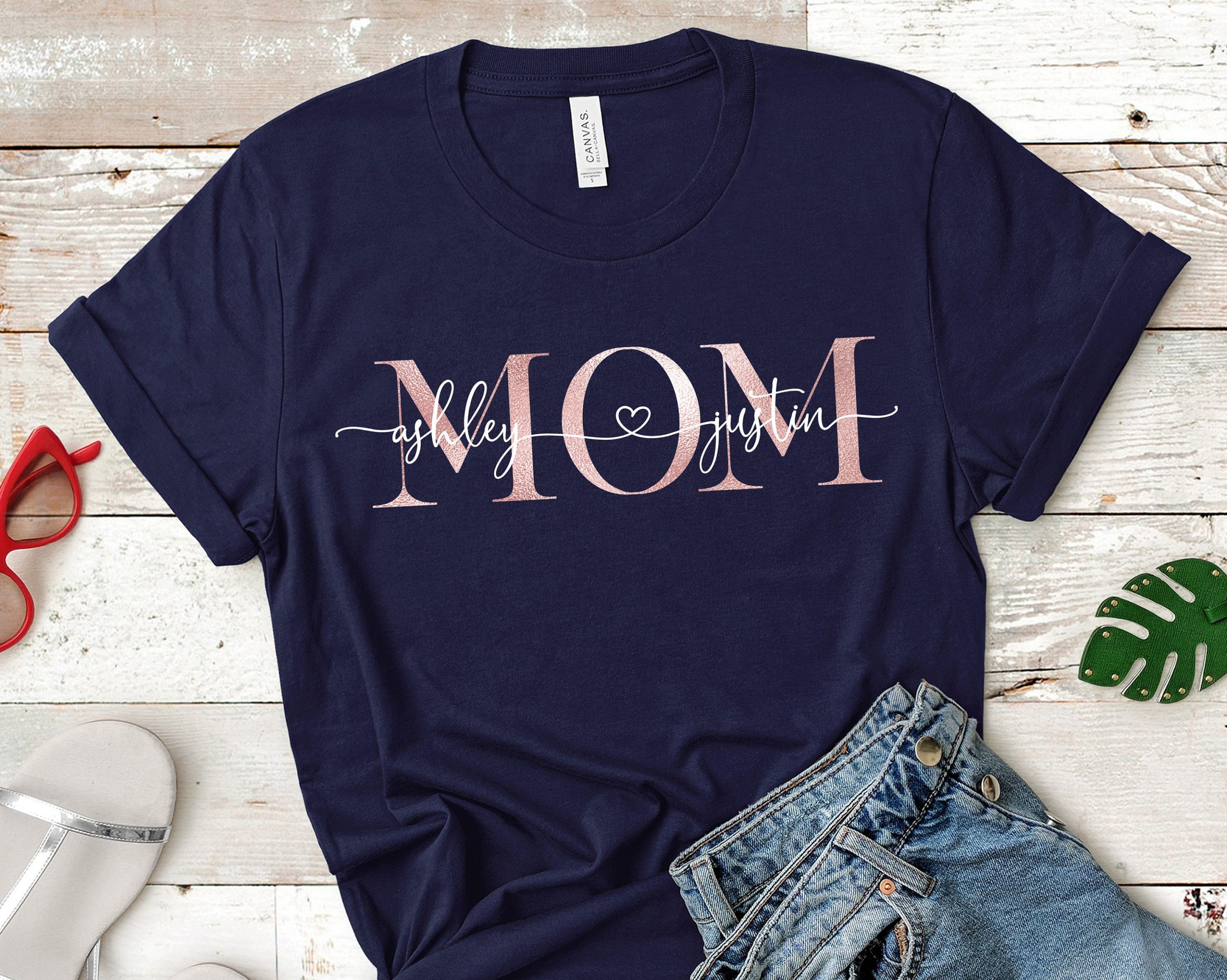 Mom Classic Unisex T-Shirt Mom Classic Unisex T-Shirt