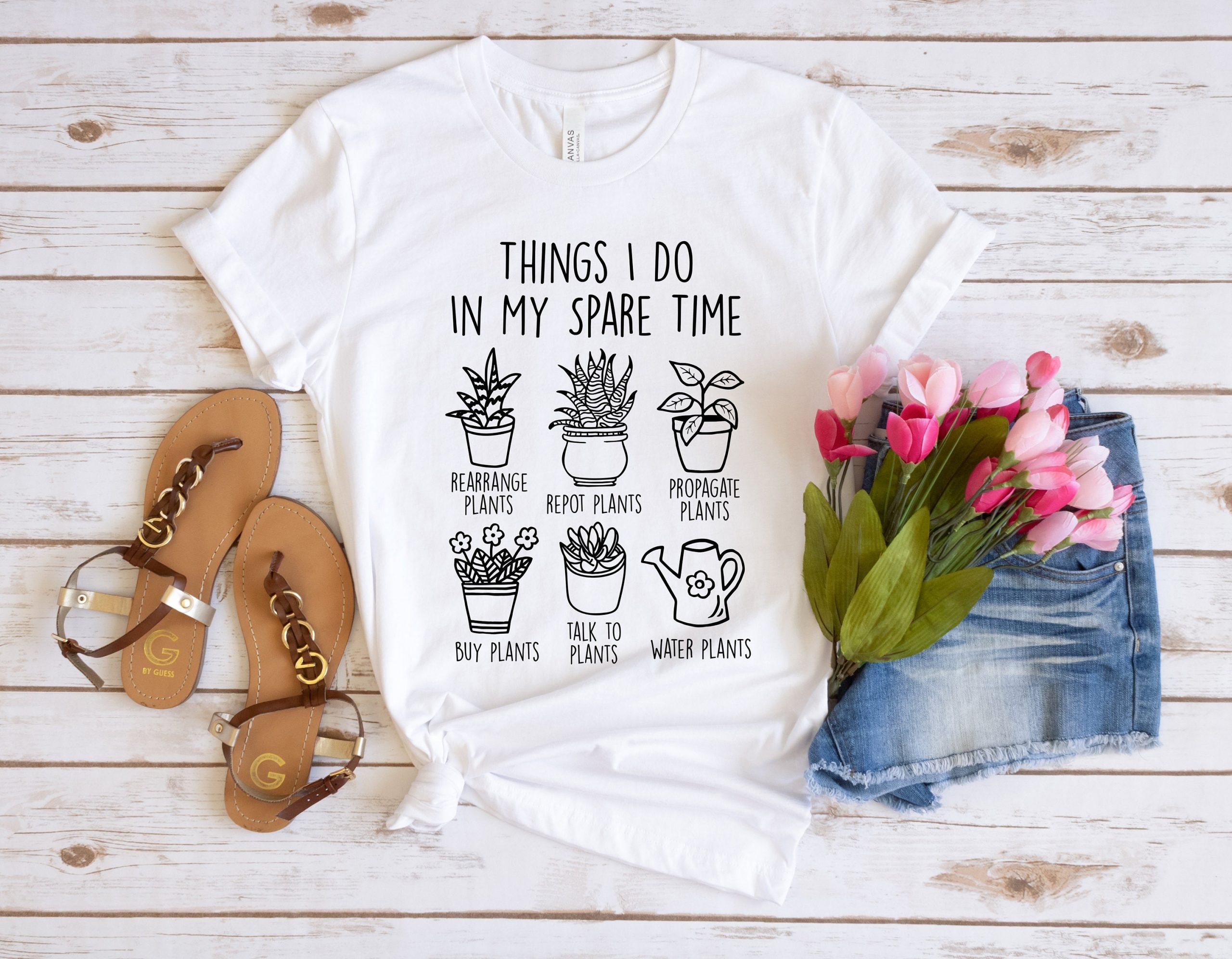 Mom Things I Do In My Spare Time Unisex T-Shirt Mom Things I Do In My Spare Time Unisex T-Shirt
