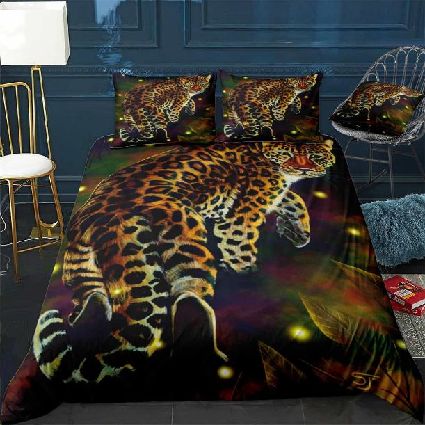 A Curious Amur Leopard Bedding Set A Curious Amur Leopard Bedding Set