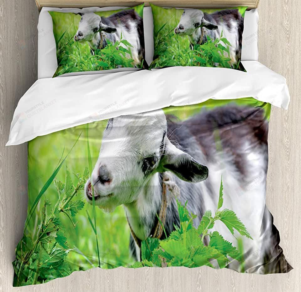 Goat Eating Grass Bedding Set Goat Eating Grass Bedding Set