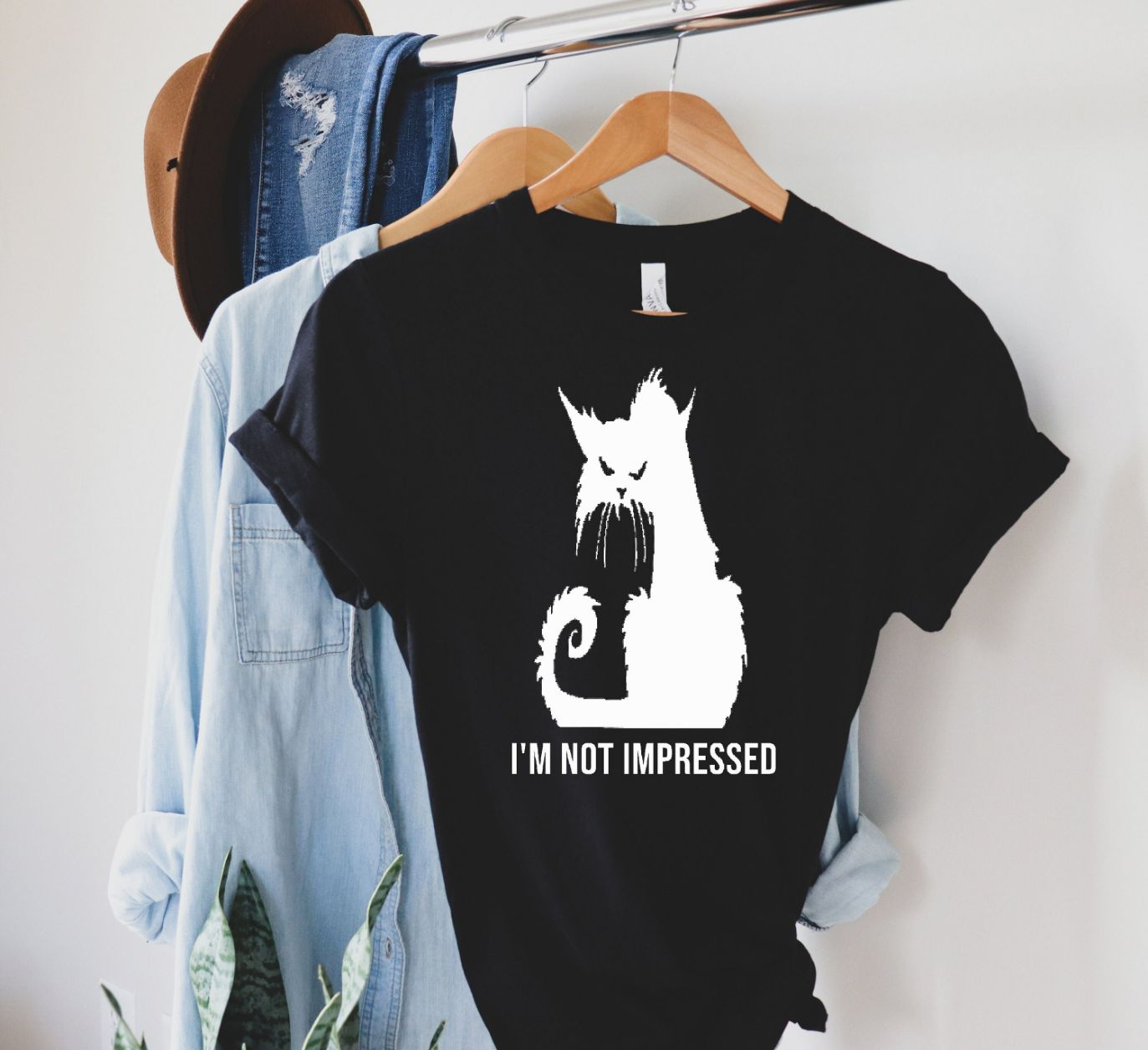 Funny Cat Im Not Impressed Sassy Cat Saying T-Shirt Funny Cat Im Not Impressed Sassy Cat Saying T-Shirt