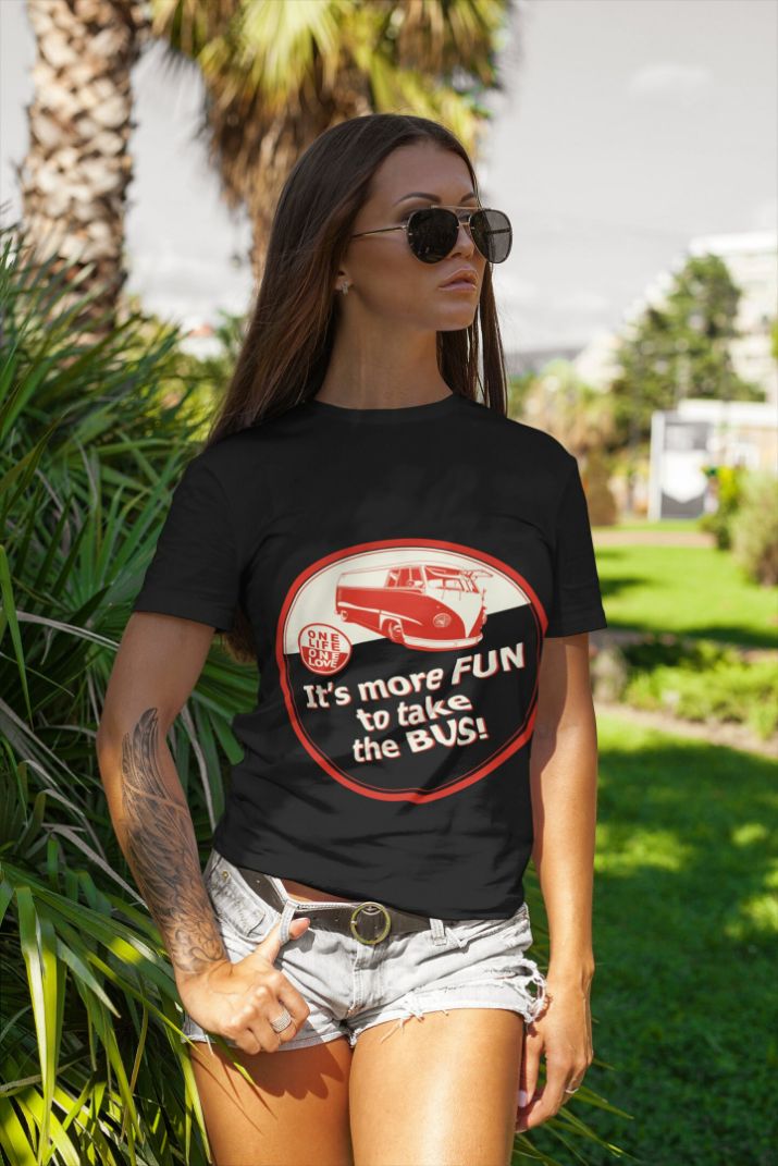 Volkswagen VW Hippie Bus T-Shirt Volkswagen VW Hippie Bus T-Shirt