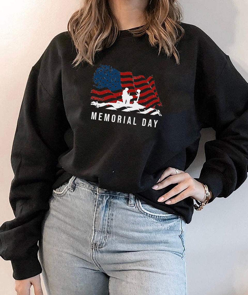 American Flag Flying Memorial Day Unisex T-Shirt American Flag Flying Memorial Day Unisex T-Shirt