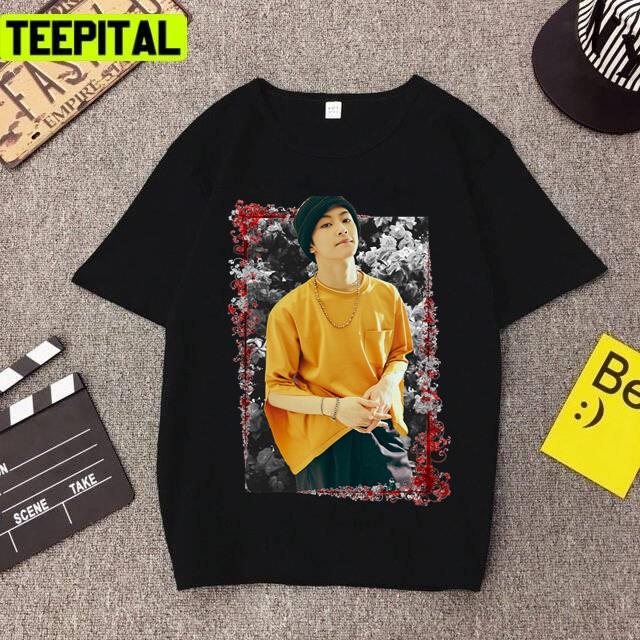Mark Lee Superm Mark Korean Kpop Floral Design Unisex T-Shirt Mark Lee Superm Mark Korean Kpop Floral Design Unisex T-Shirt