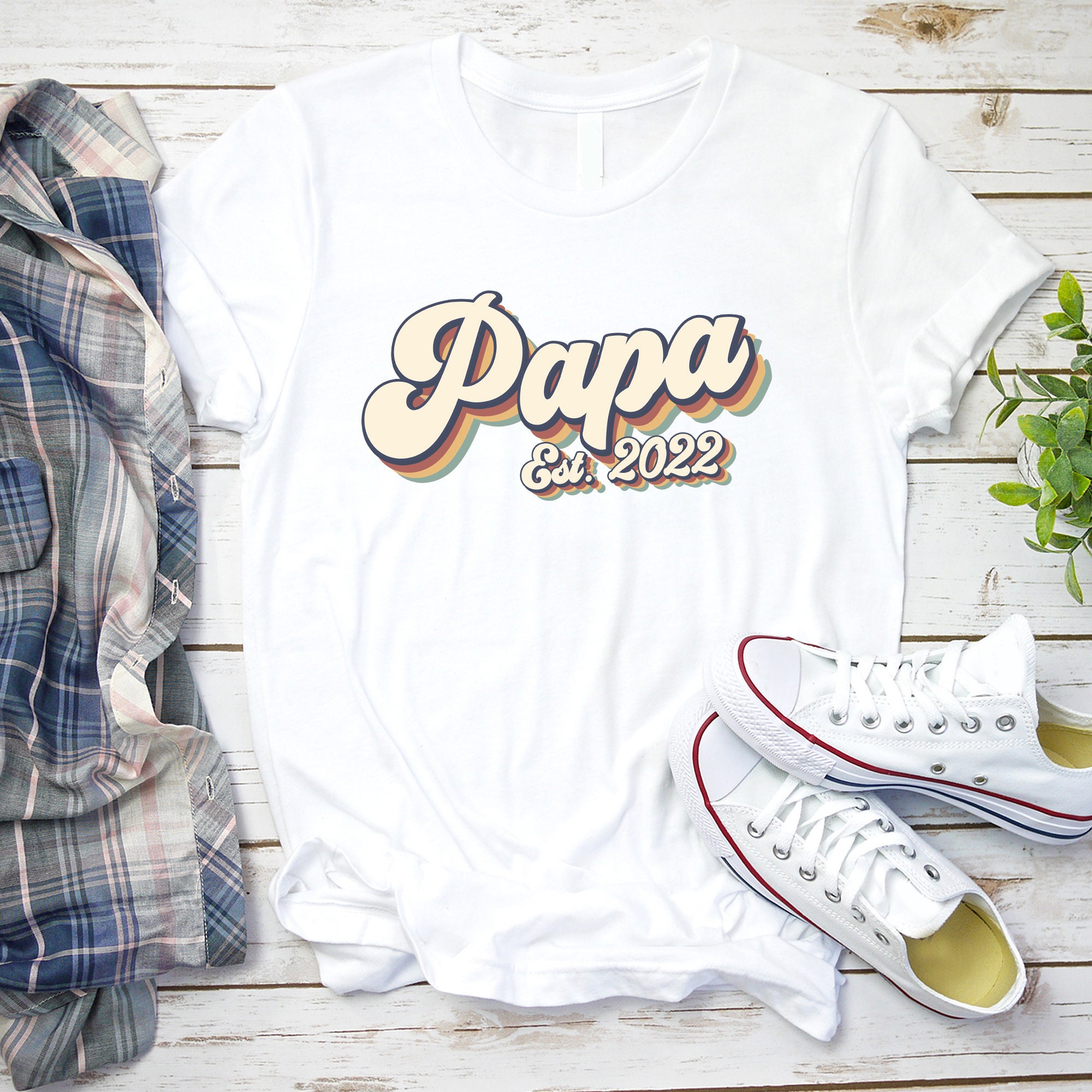 Retro Papa Est 2022 Happy Father's Day Unisex T-Shirt Retro Papa Est 2022 Happy Father's Day Unisex T-Shirt