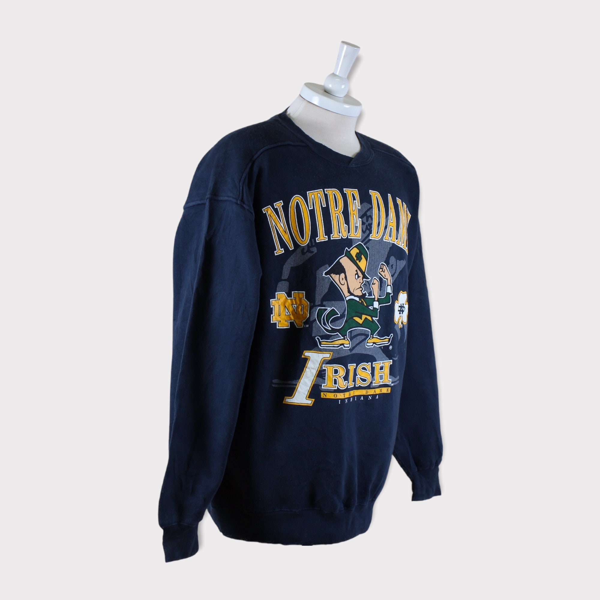 Vintage 90s Footballbasketball Ncaa Notre Dame Fighting Irish Unisex Sweatshirt Vintage 90s Footballbasketball Ncaa Notre Dame Fighting Irish Unisex Sweatshirt