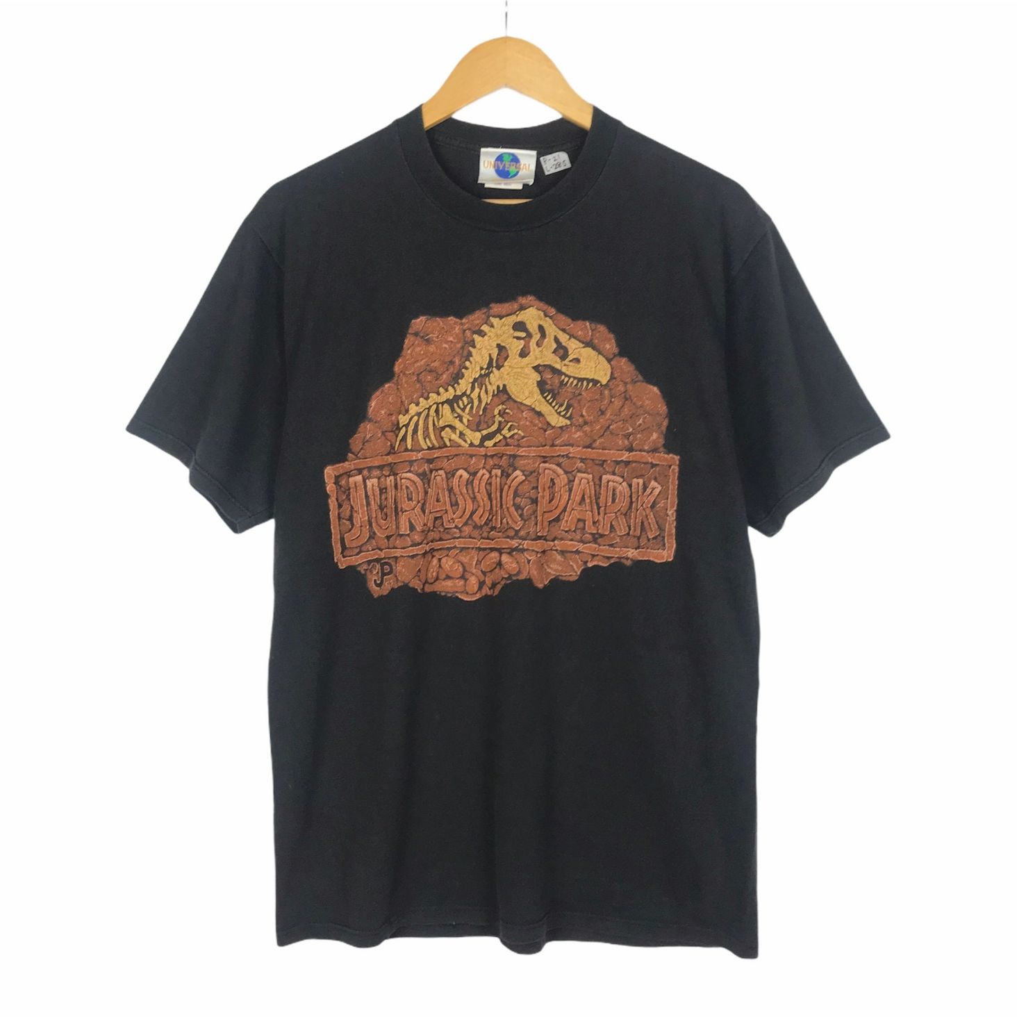Vintage 90s Jurassic Park Universal Studios T-Shirt Vintage 90s Jurassic Park Universal Studios T-Shirt