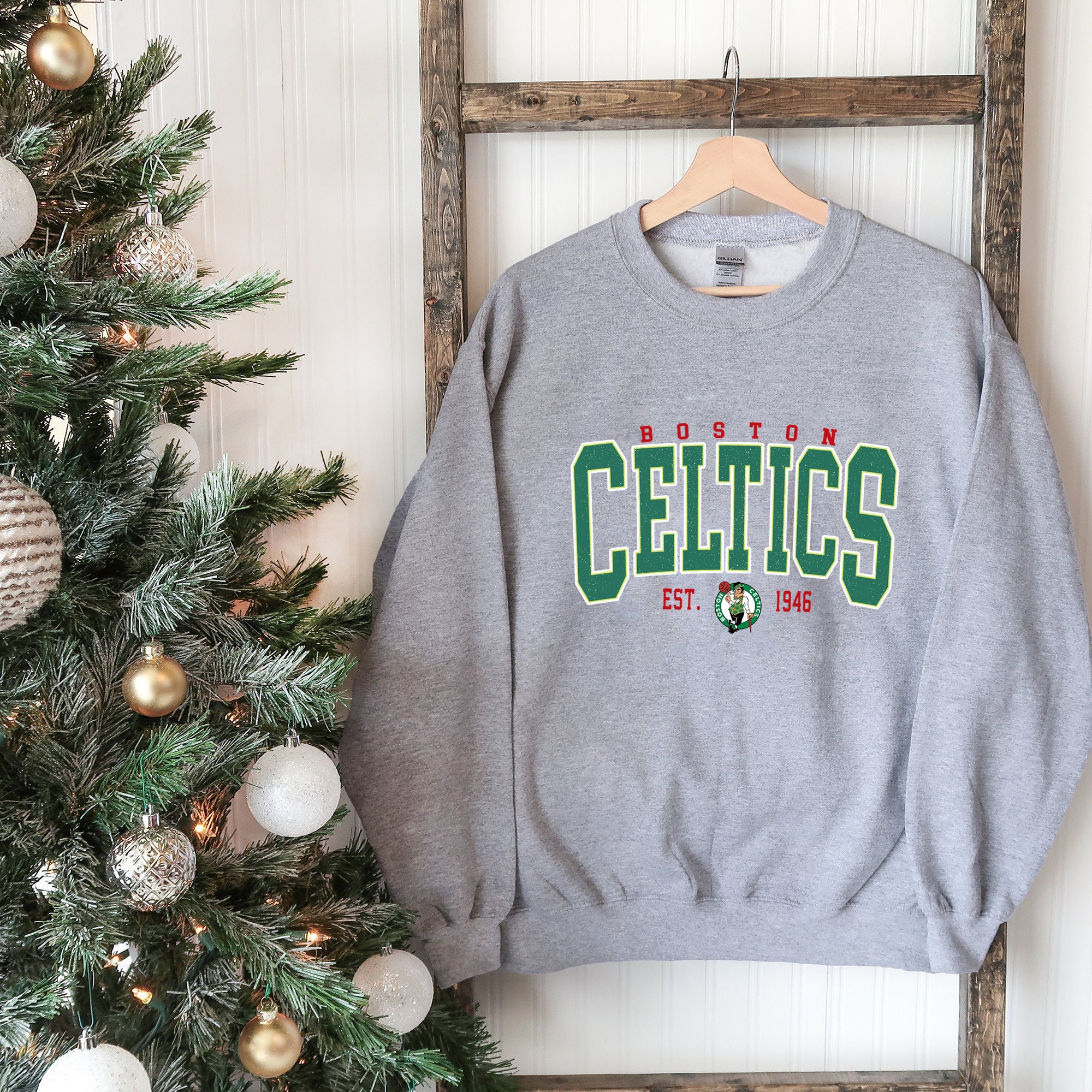 Vintage Classic Design Est 1946 Basketball Unisex Sweatshirt Vintage Classic Design Est 1946 Basketball Unisex Sweatshirt