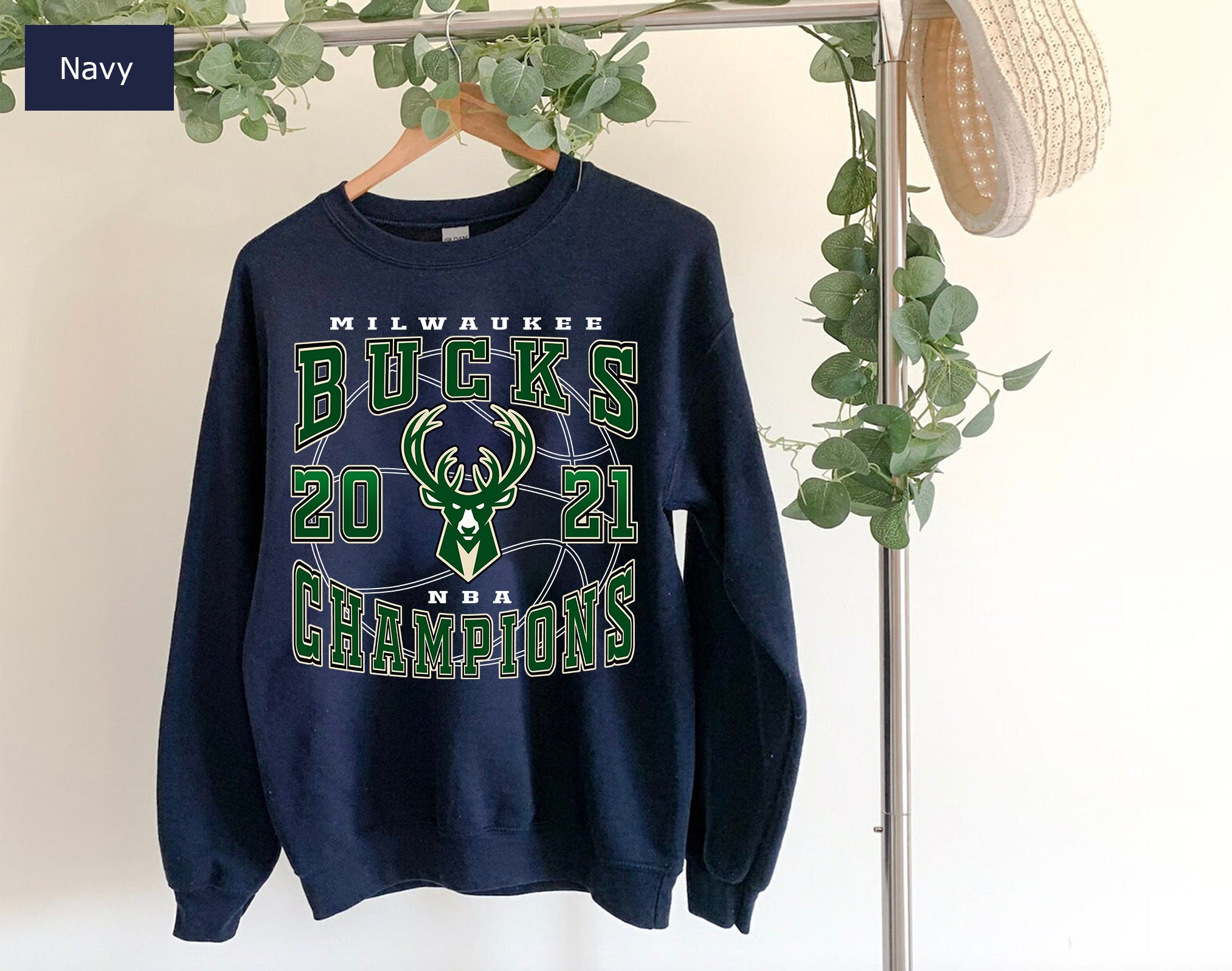 Vintage Style Milwaukee Bucks 2021 Basketball Unisex Sweatshirt Vintage Style Milwaukee Bucks 2021 Basketball Unisex Sweatshirt