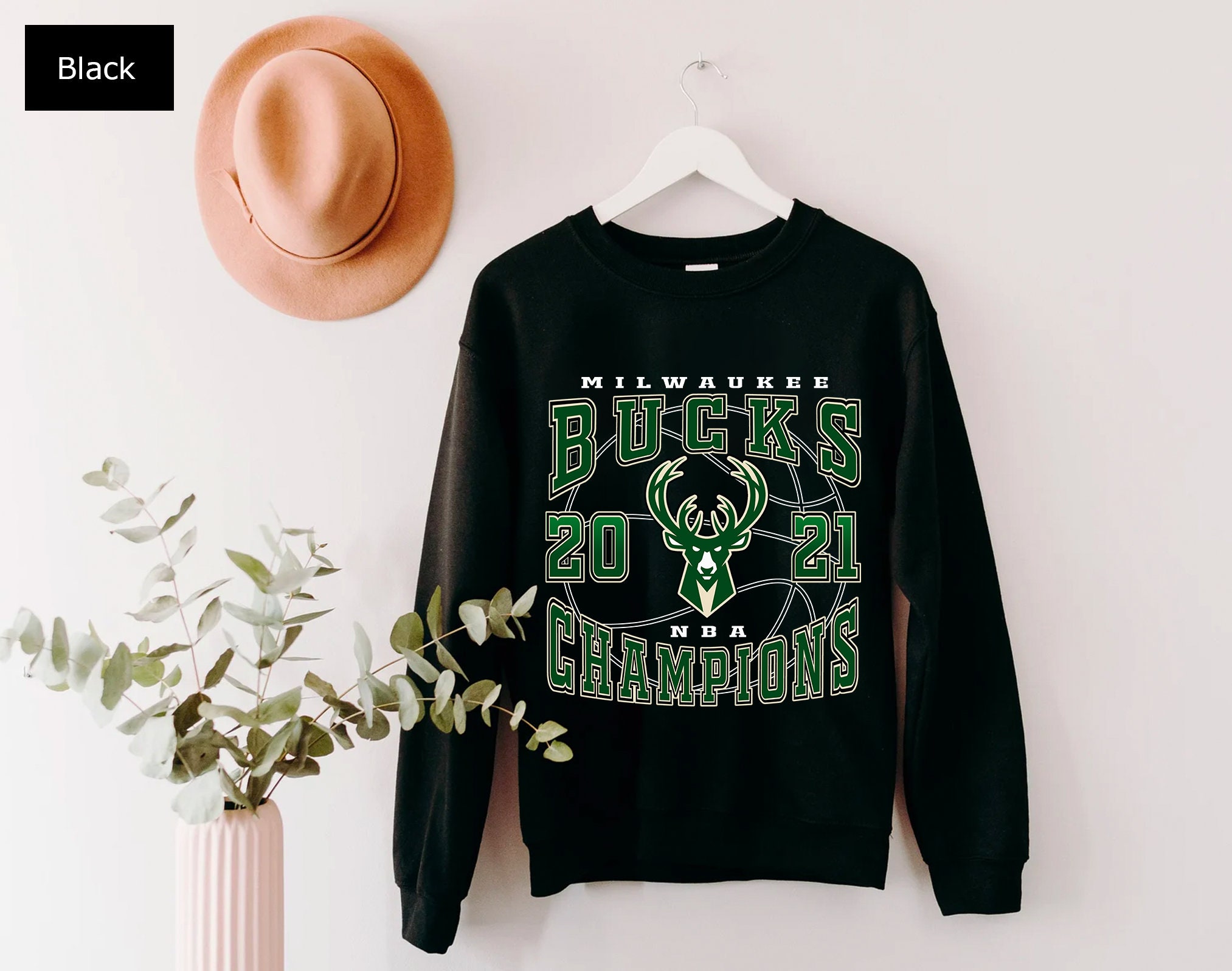 Vintage Style Milwaukee Bucks 2021 Basketball Unisex Sweatshirt Vintage Style Milwaukee Bucks 2021 Basketball Unisex Sweatshirt