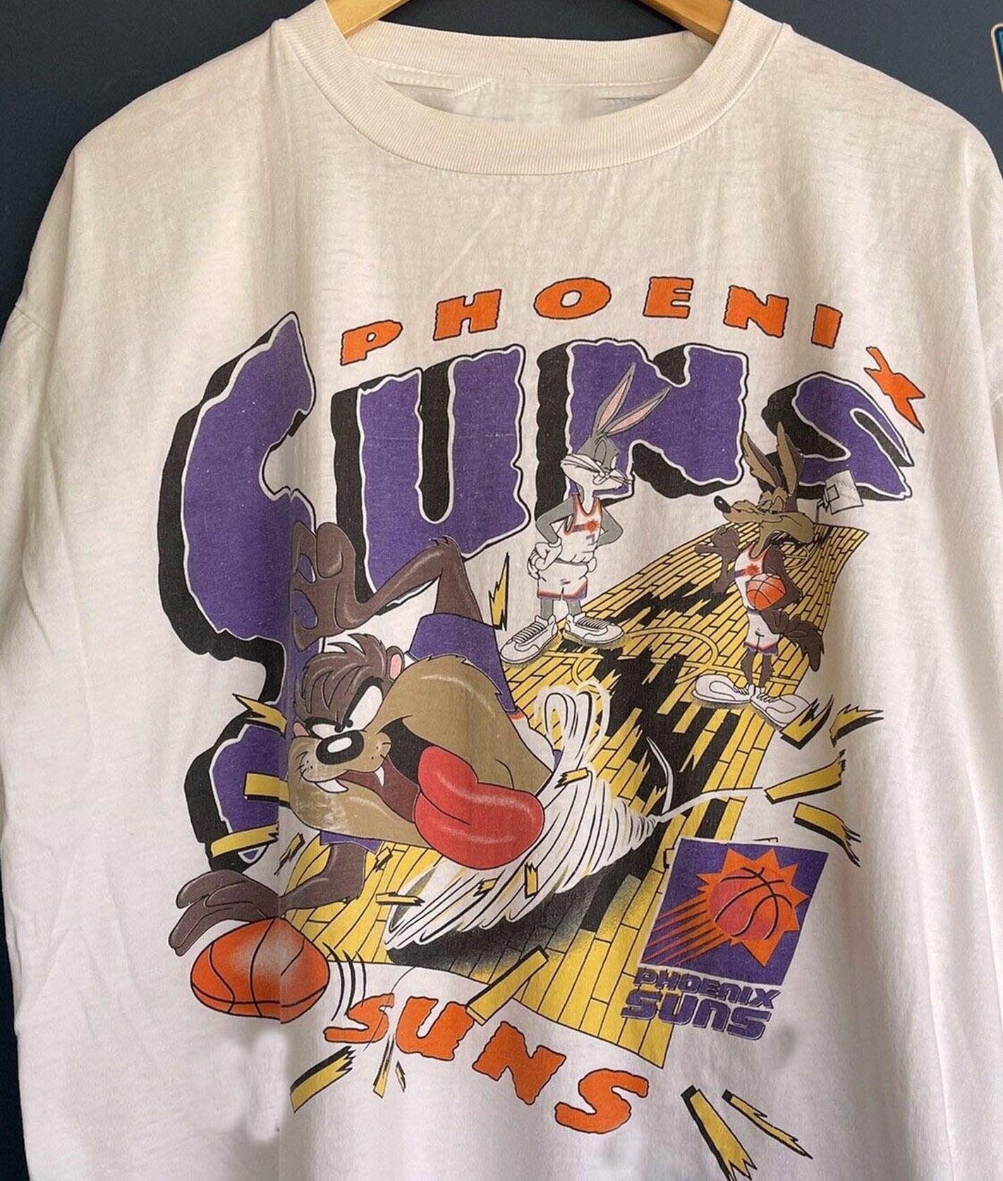 Funny Cartoon Style Vintage Phoenix Suns Looney Tunes Basketball Unisex T-Shirt Funny Cartoon Style Vintage Phoenix Suns Looney Tunes Basketball Unisex T-Shirt