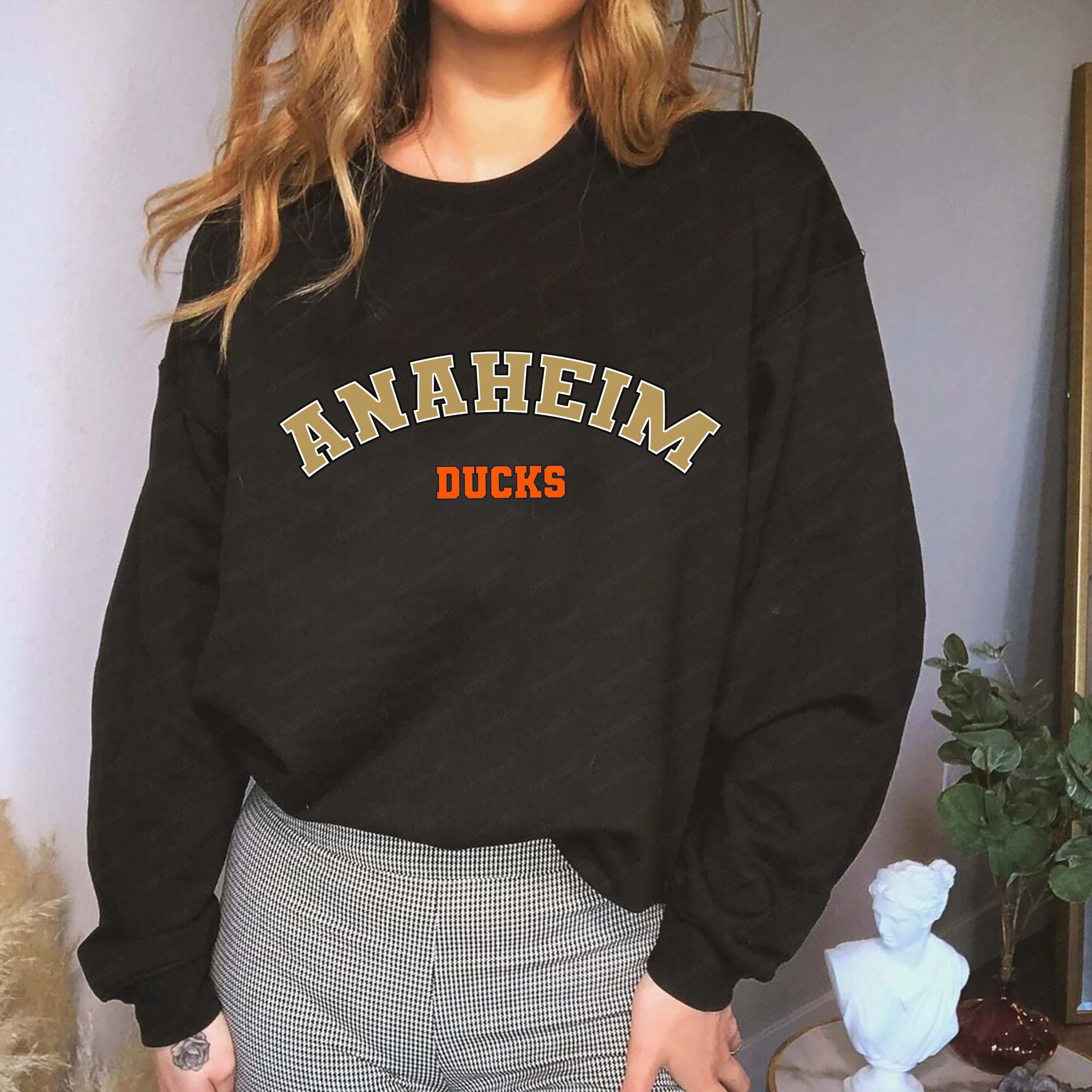 Anaheim Ducks Vintage Art Unisex Sweatshirt Anaheim Ducks Vintage Art Unisex Sweatshirt