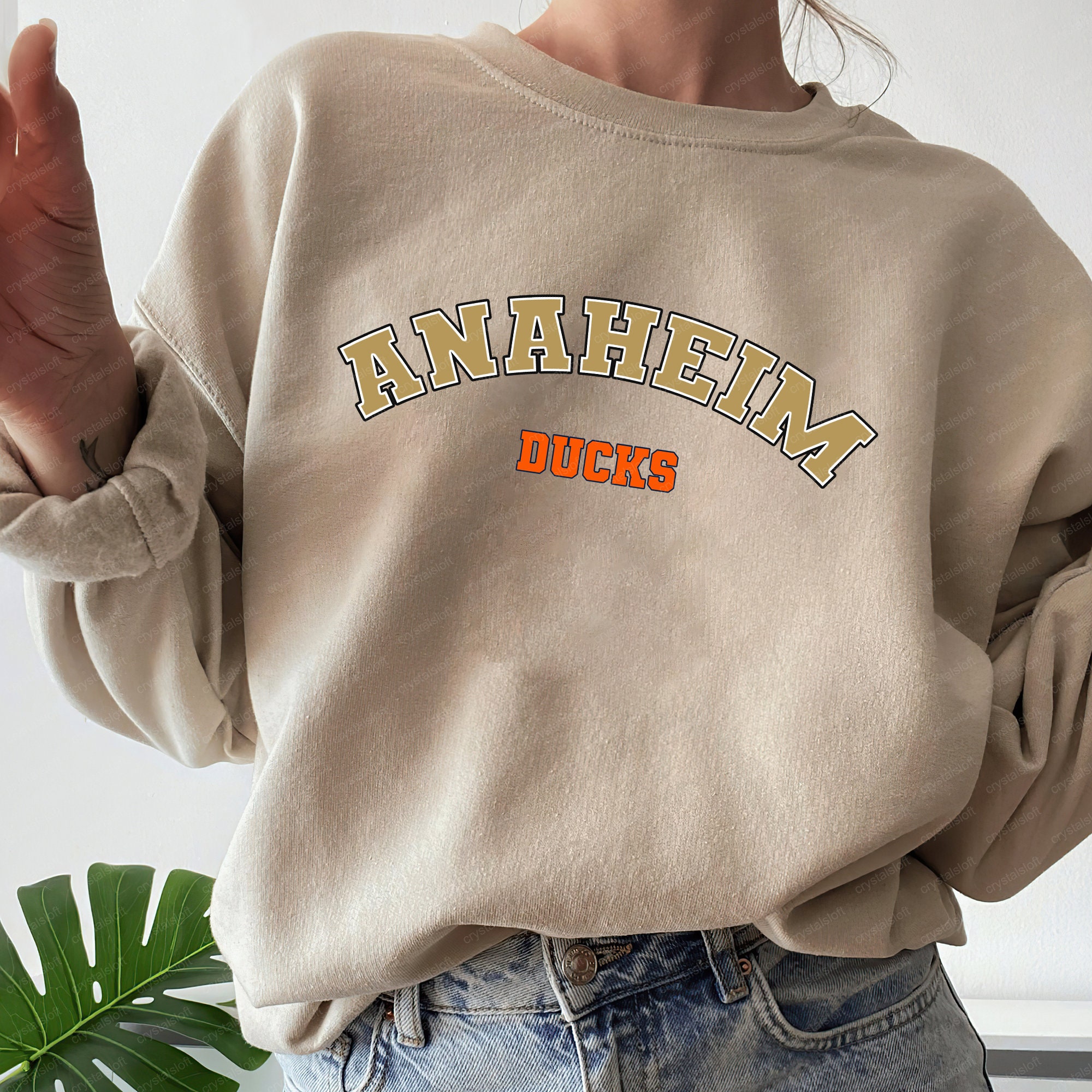 Anaheim Ducks Vintage Art Unisex Sweatshirt Anaheim Ducks Vintage Art Unisex Sweatshirt