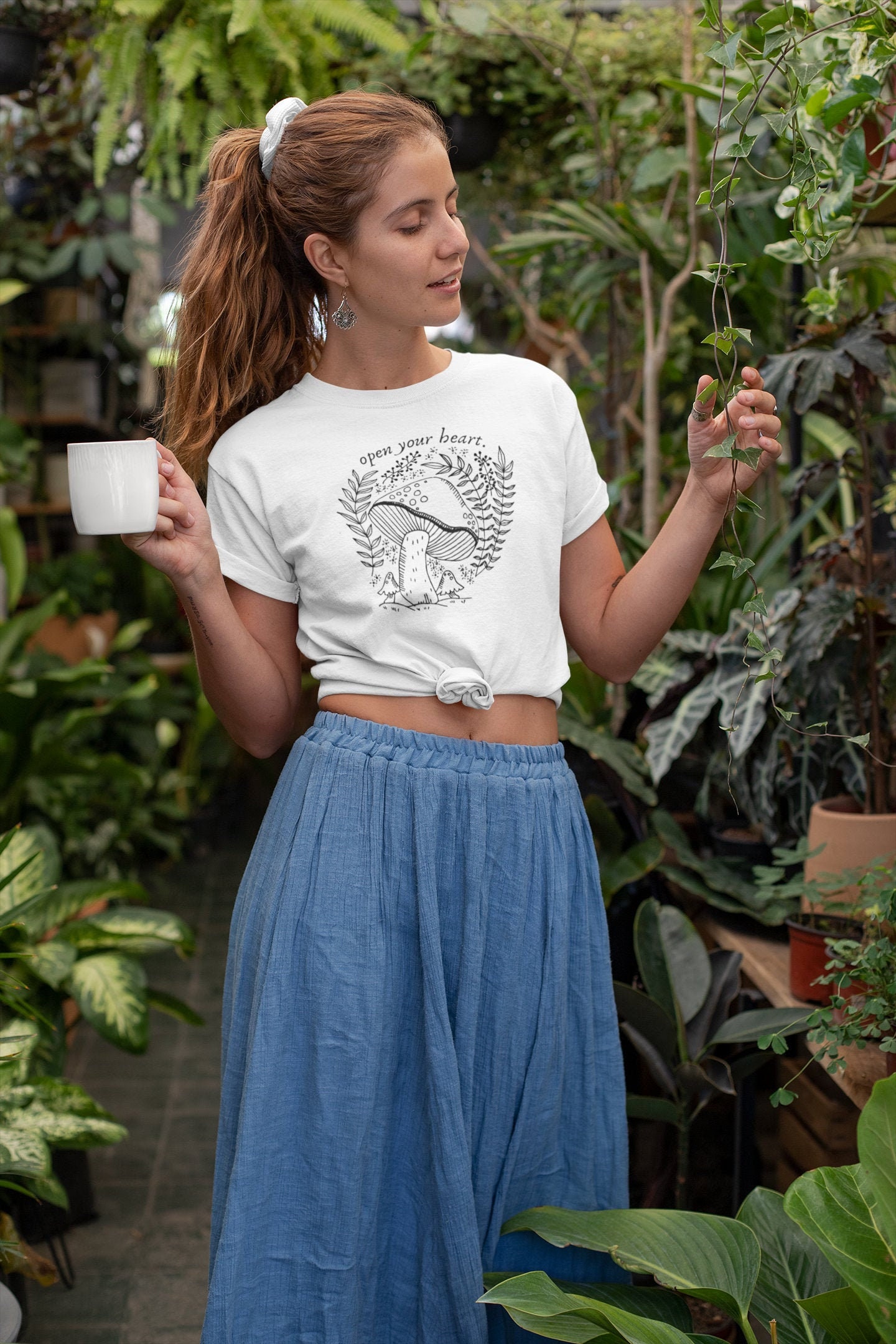 Hippie Graphic Unisex T-Shirt Hippie Graphic Unisex T-Shirt