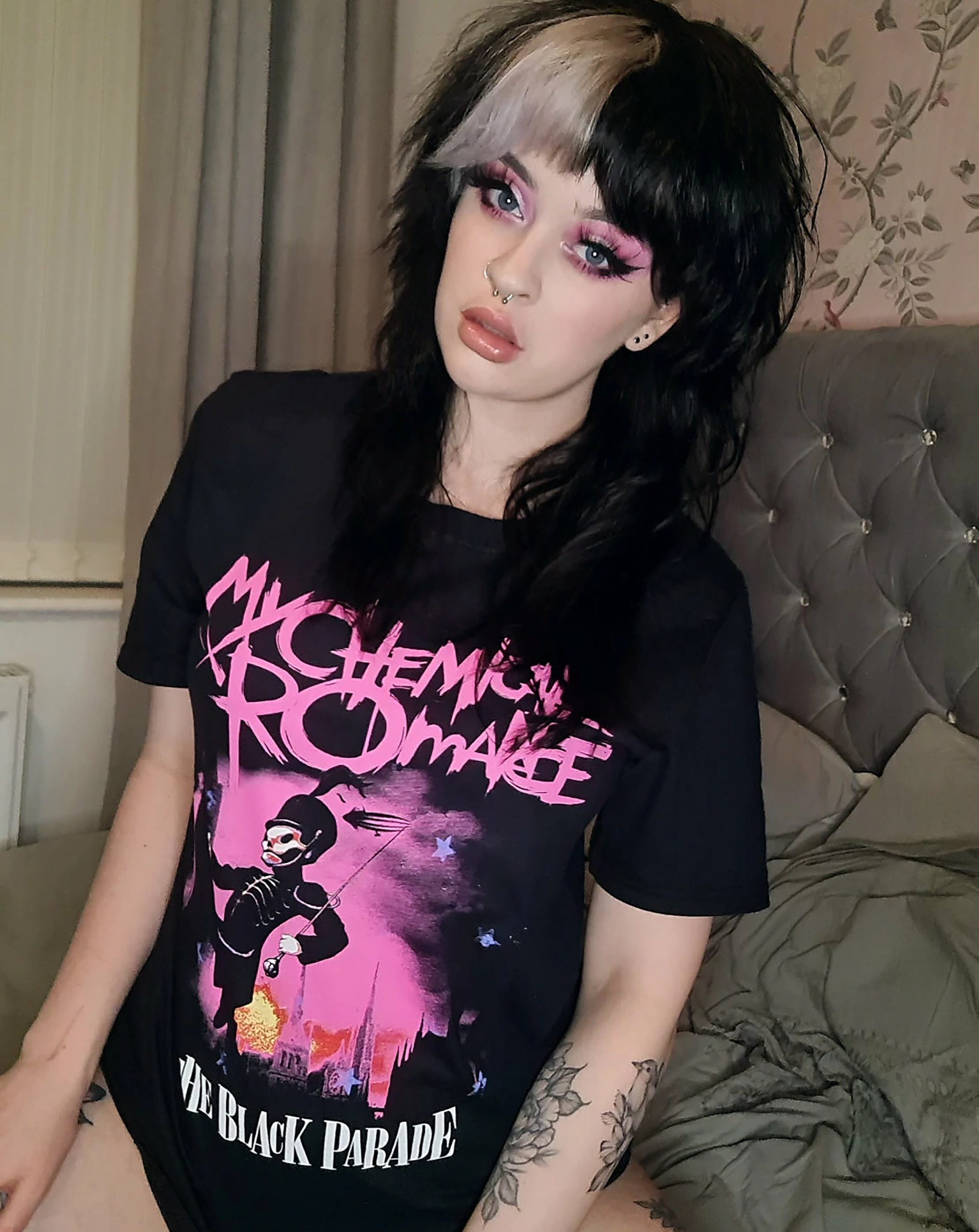 My Chemical Romance Adult Black Parade Pink Cover Unisex T-Shirt My Chemical Romance Adult Black Parade Pink Cover Unisex T-Shirt