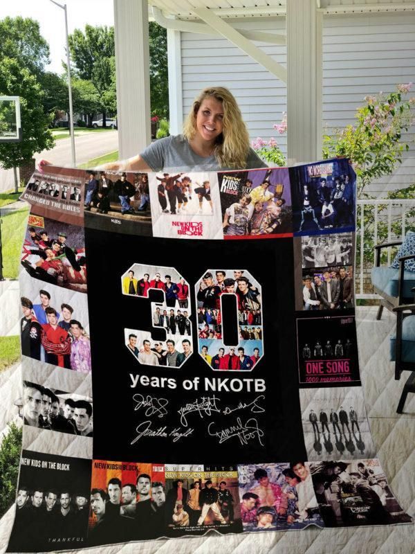 New Kids On The Block 01 All Season Plus Size Quilt Blanket New Kids On The Block 01 All Season Plus Size Quilt Blanket