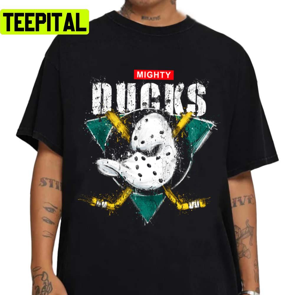 Vintage Design Ducks The Mighty Ducks Ice Hockey Team Unisex T-Shirt Vintage Design Ducks The Mighty Ducks Ice Hockey Team Unisex T-Shirt