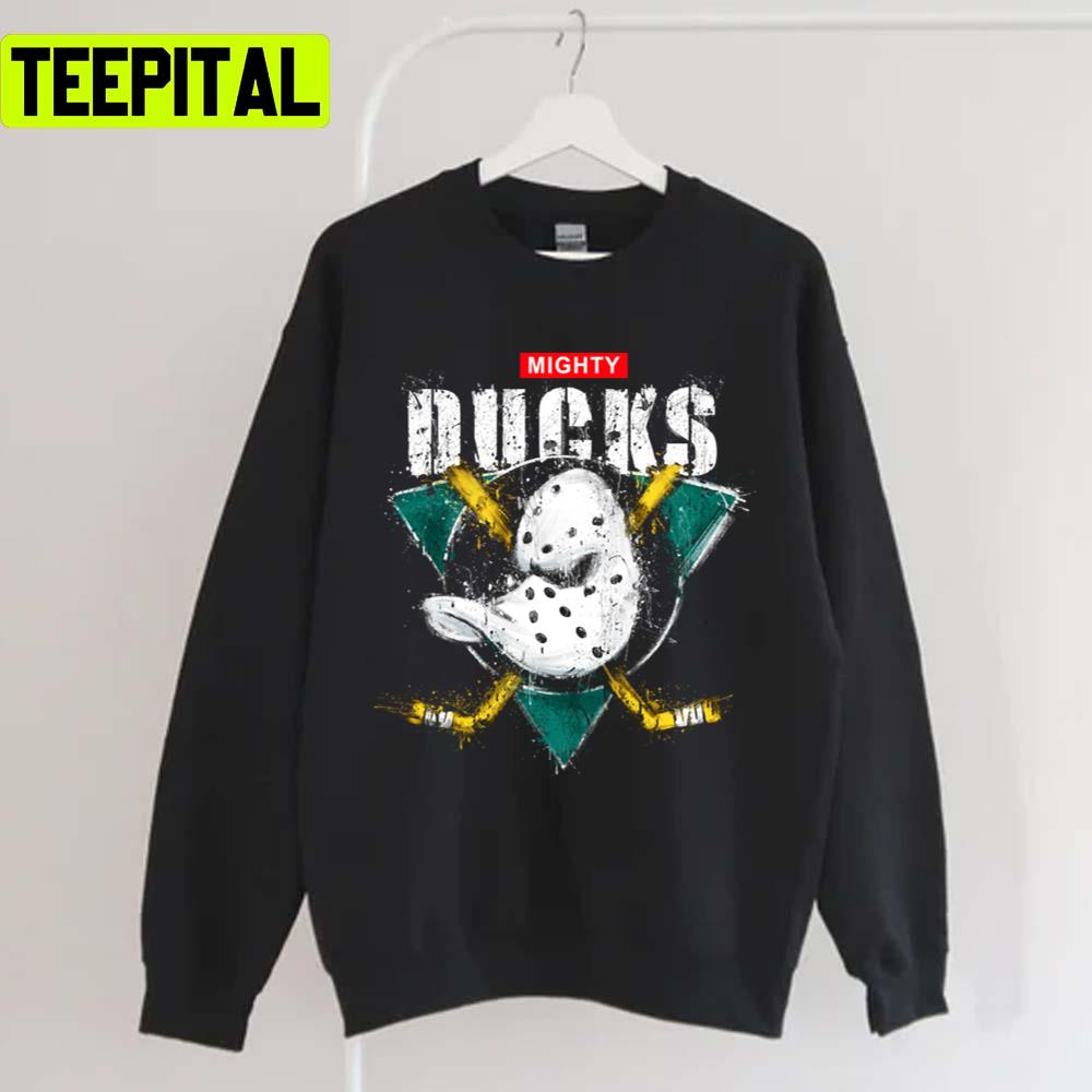 Vintage Design Ducks The Mighty Ducks Ice Hockey Team Unisex T-Shirt Vintage Design Ducks The Mighty Ducks Ice Hockey Team Unisex T-Shirt