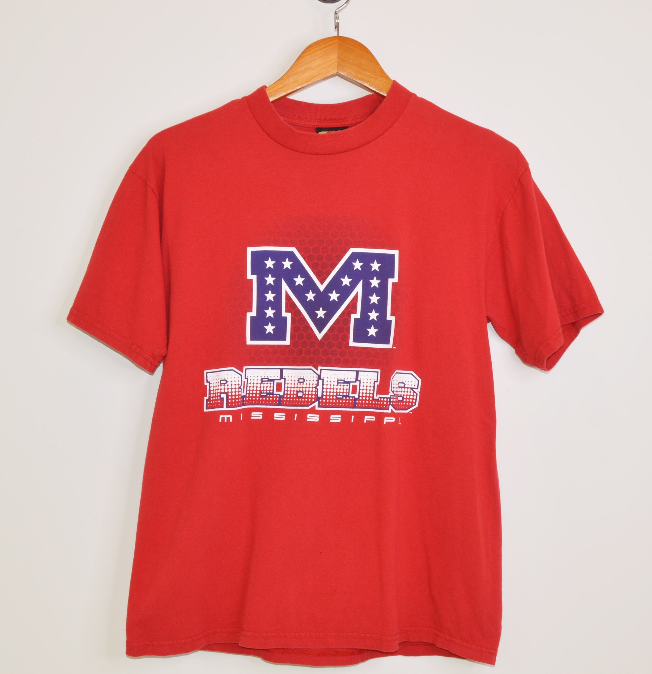 Vintage Ole Miss Rebels Unisex T-Shirt Vintage Ole Miss Rebels Unisex T-Shirt
