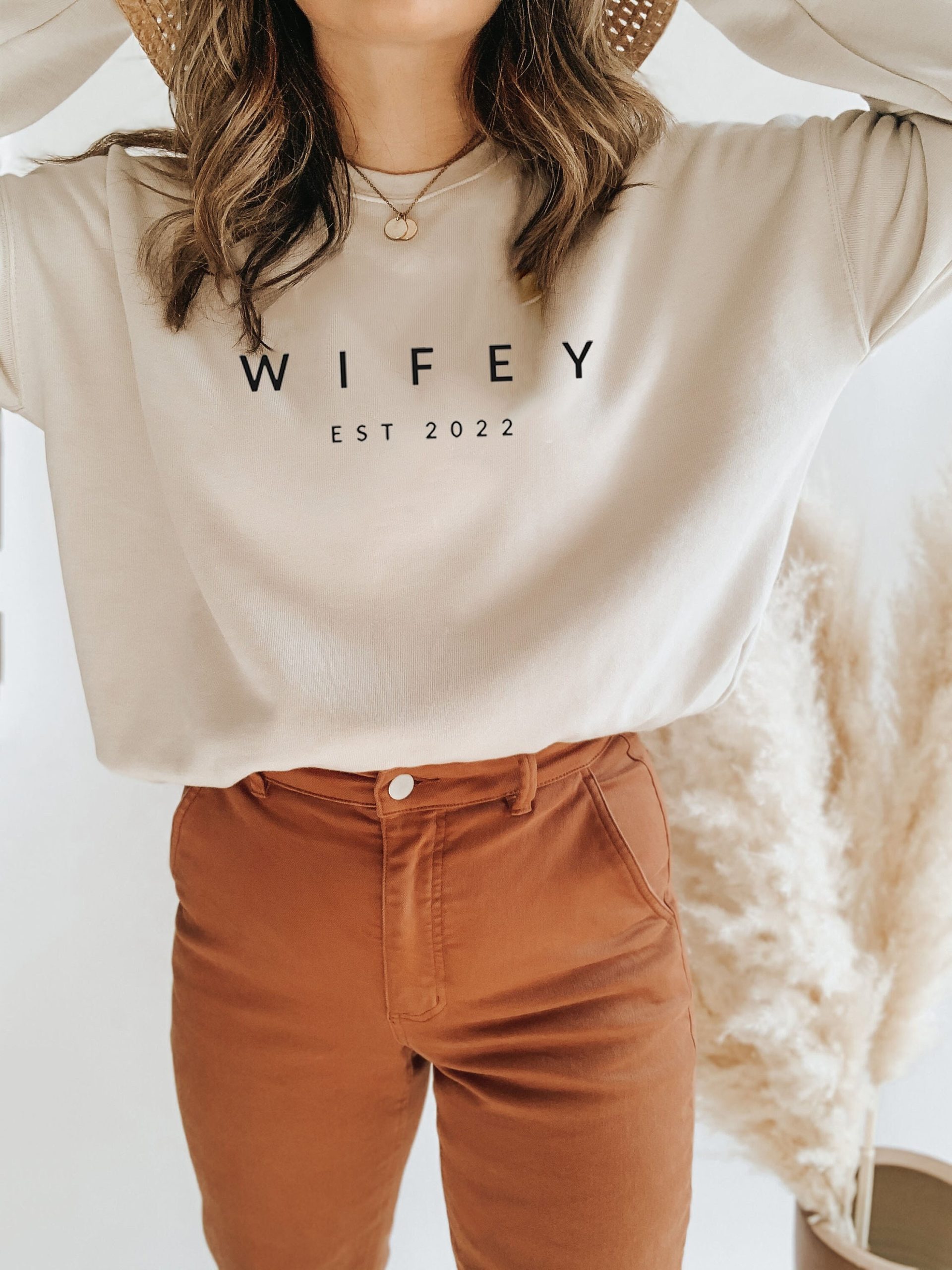 Wifey Est 2022 Unisex Sweatshirt Wifey Est 2022 Unisex Sweatshirt