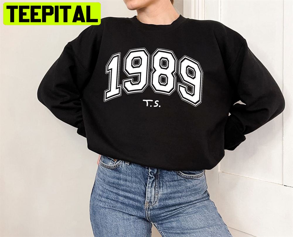 1989 Classic Design Unisex Sweatshirt 1989 Classic Design Unisex Sweatshirt