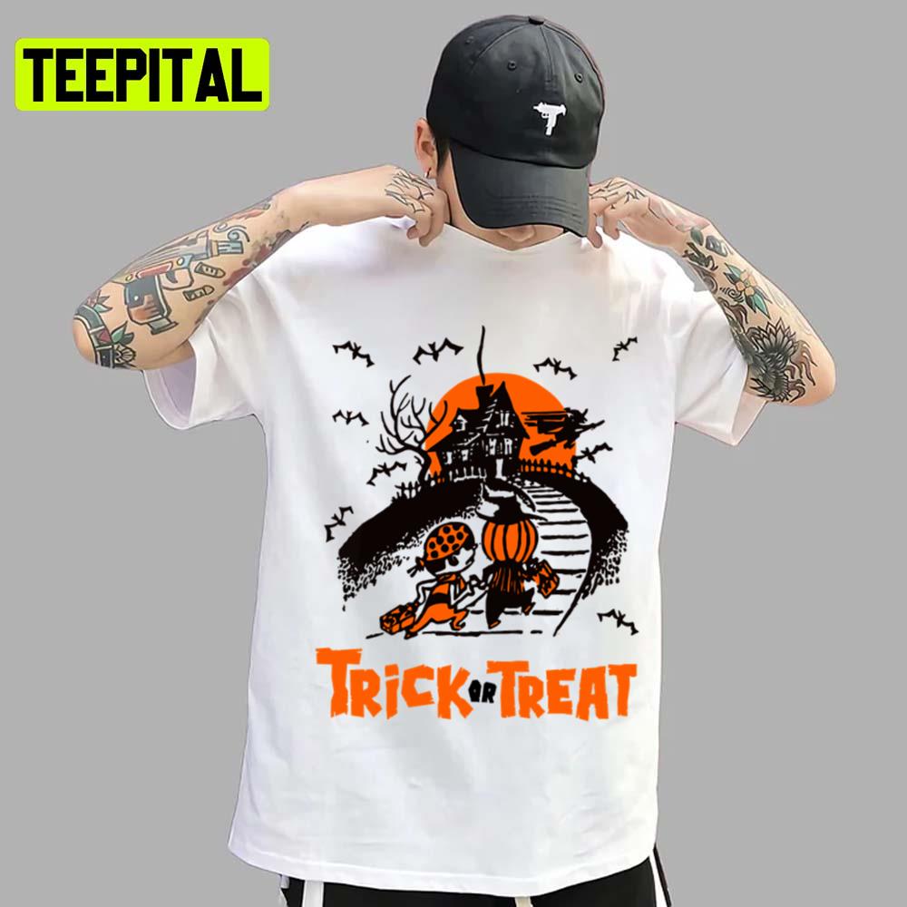 Haunted House Tall Design For Halloween Trick Or Treat Unisex T-Shirt Haunted House Tall Design For Halloween Trick Or Treat Unisex T-Shirt