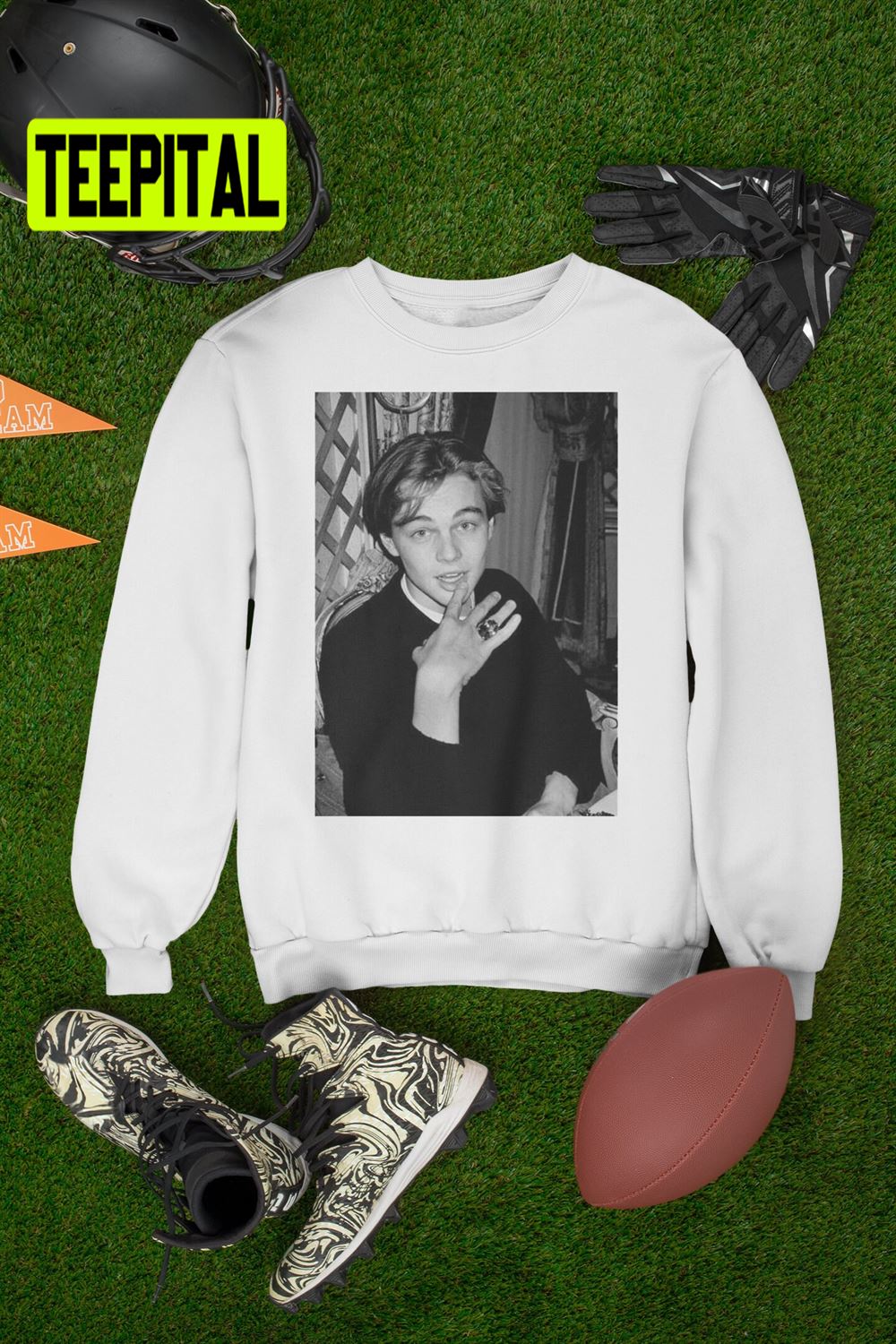 Leonardo Dicaprio Black And White Art Unisex T-Shirt Leonardo Dicaprio Black And White Art Unisex T-Shirt