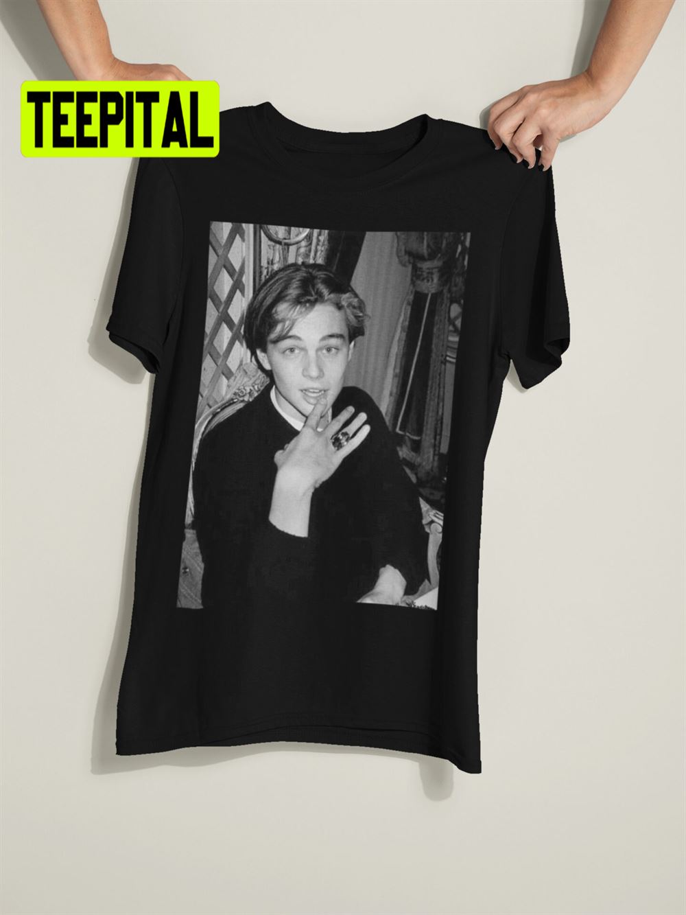 Leonardo Dicaprio Black And White Art Unisex T-Shirt Leonardo Dicaprio Black And White Art Unisex T-Shirt