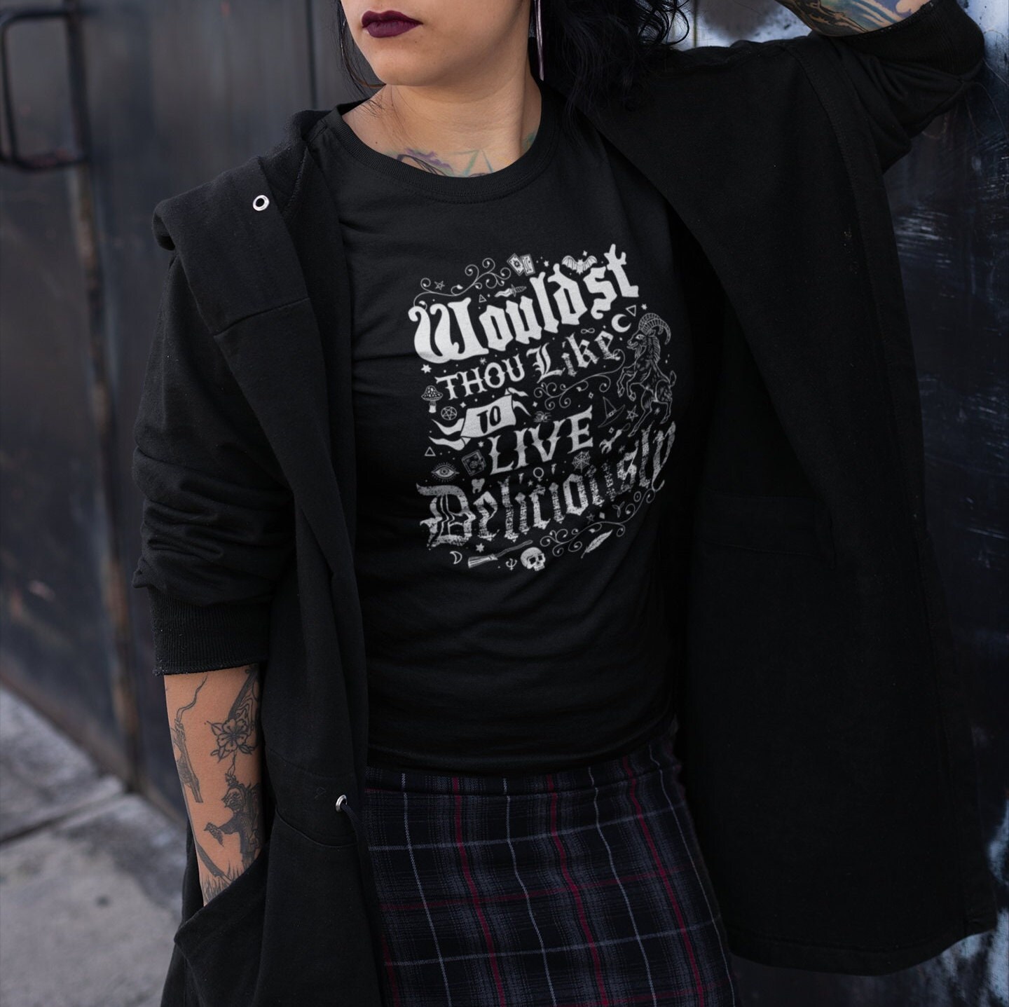 Live Deliciously Gothic Black Phillip Design Vintage Distressed Occult Witch Unisex T-Shirt Live Deliciously Gothic Black Phillip Design Vintage Distressed Occult Witch Unisex T-Shirt