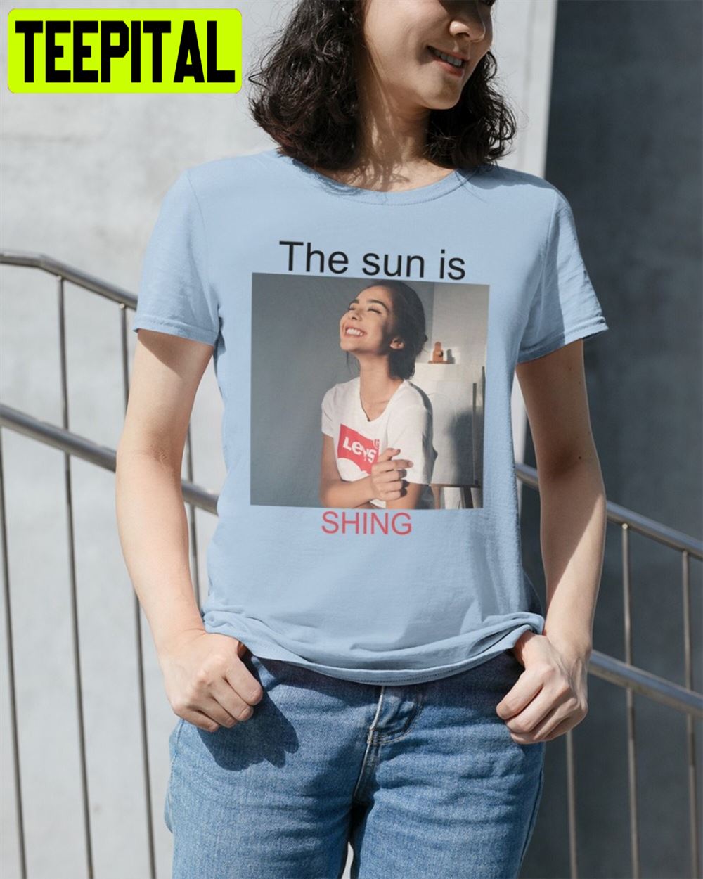 The Sun Is Shing Unisex T-Shirt The Sun Is Shing Unisex T-Shirt