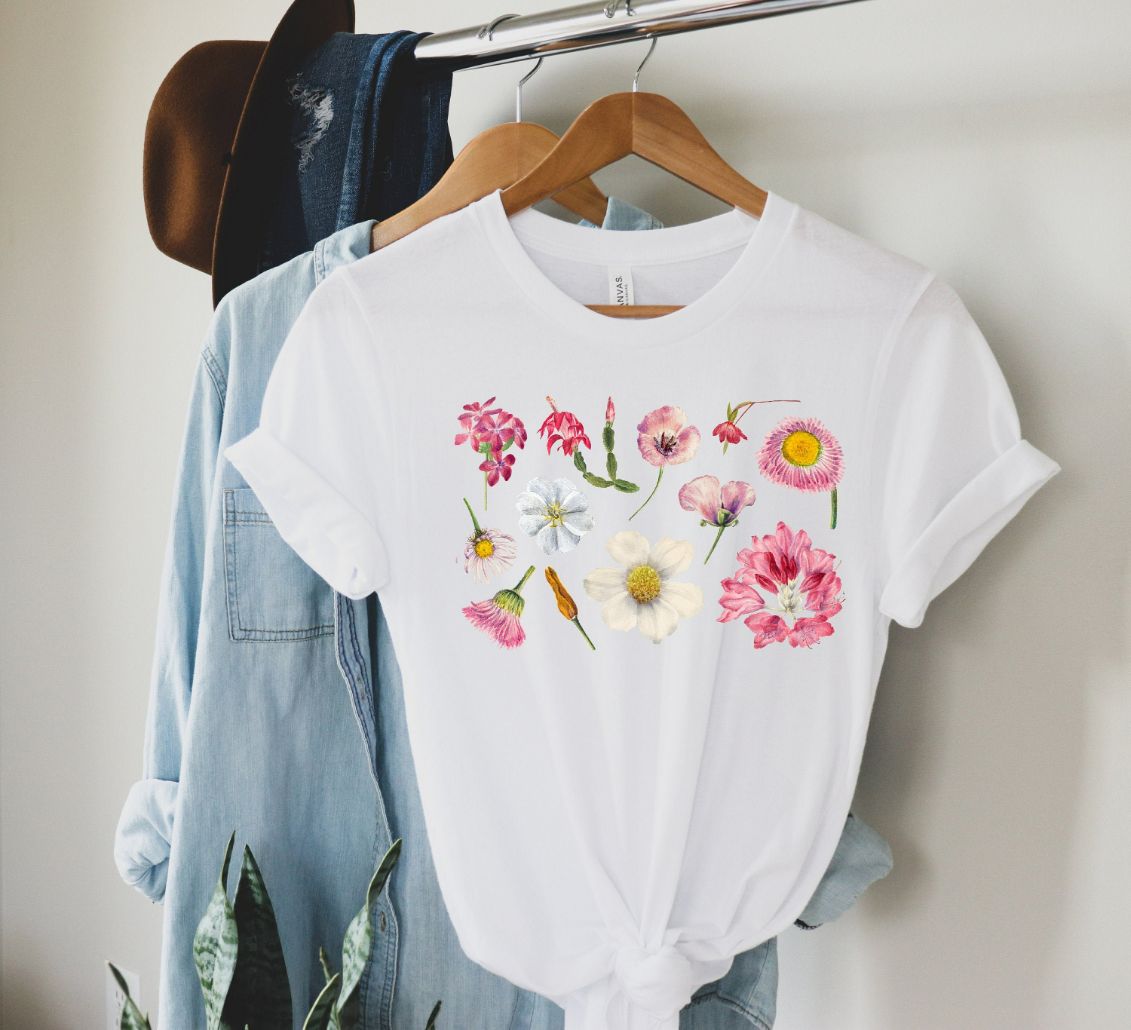 Women Floral Graphic Unisex T-Shirt Women Floral Graphic Unisex T-Shirt