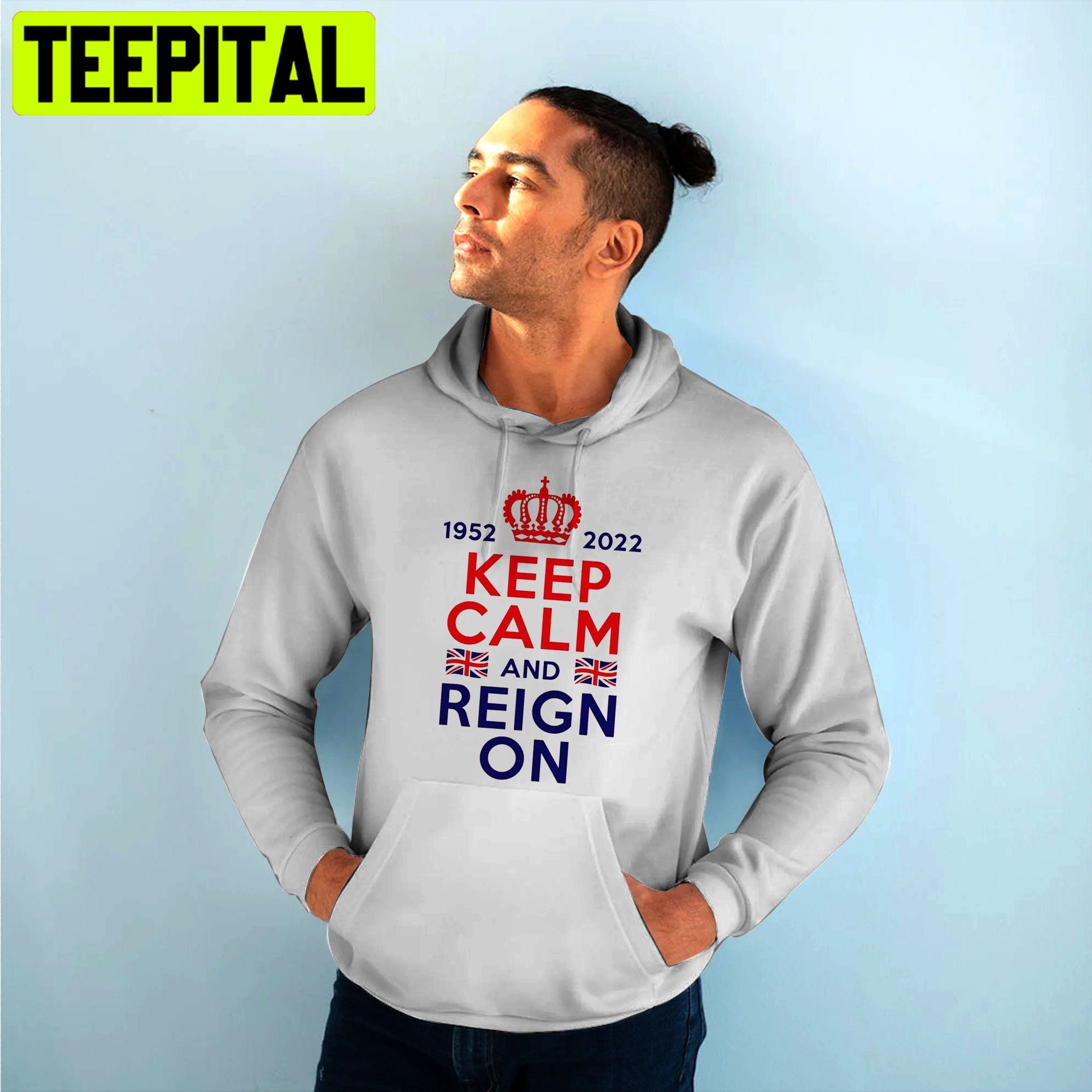 1952 2022 Keep Calm And Reign On Unisex Shirt 1952 2022 Keep Calm And Reign On Unisex Shirt