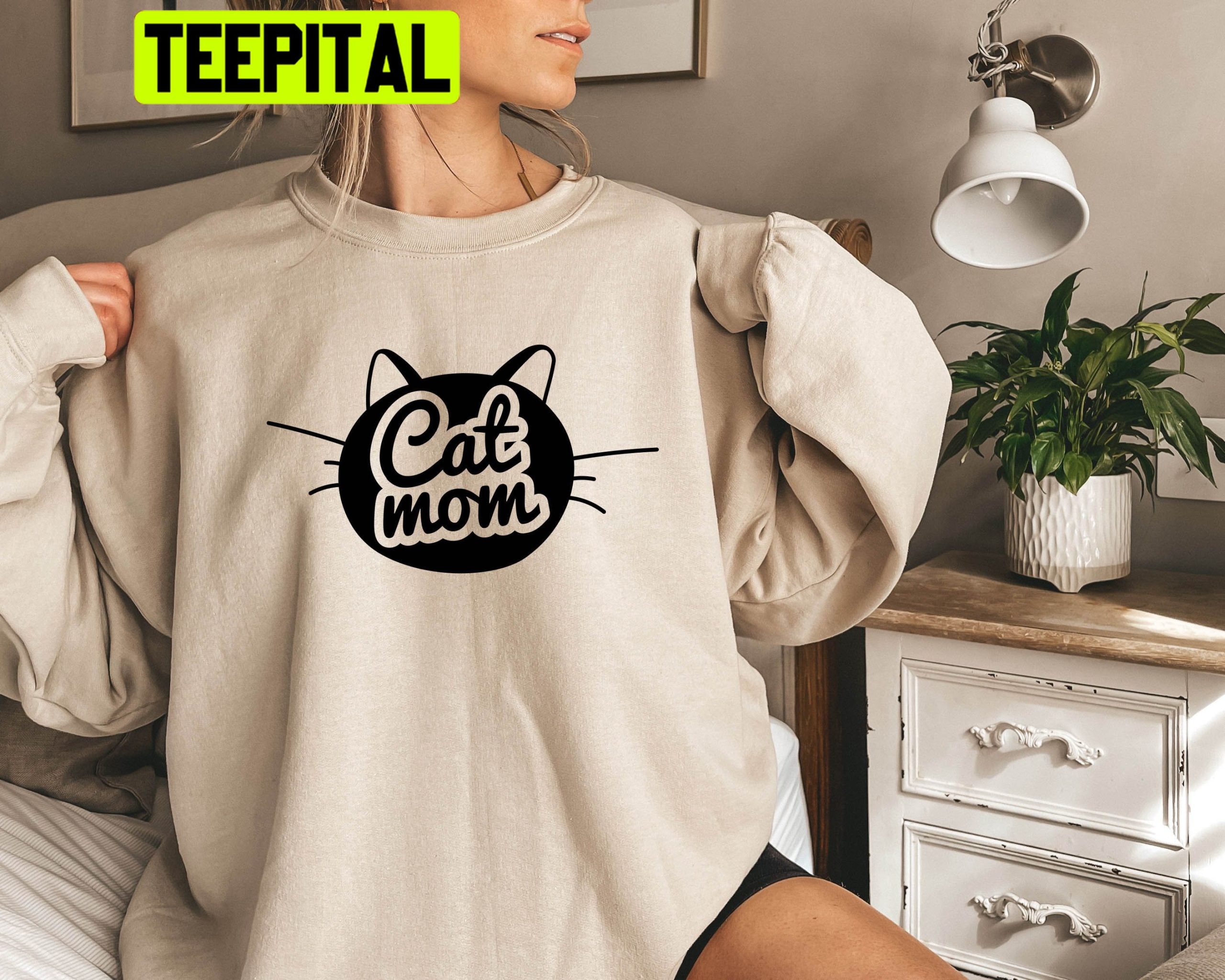Cat Mom Black Cat Unisex Sweatshirt Cat Mom Black Cat Unisex Sweatshirt