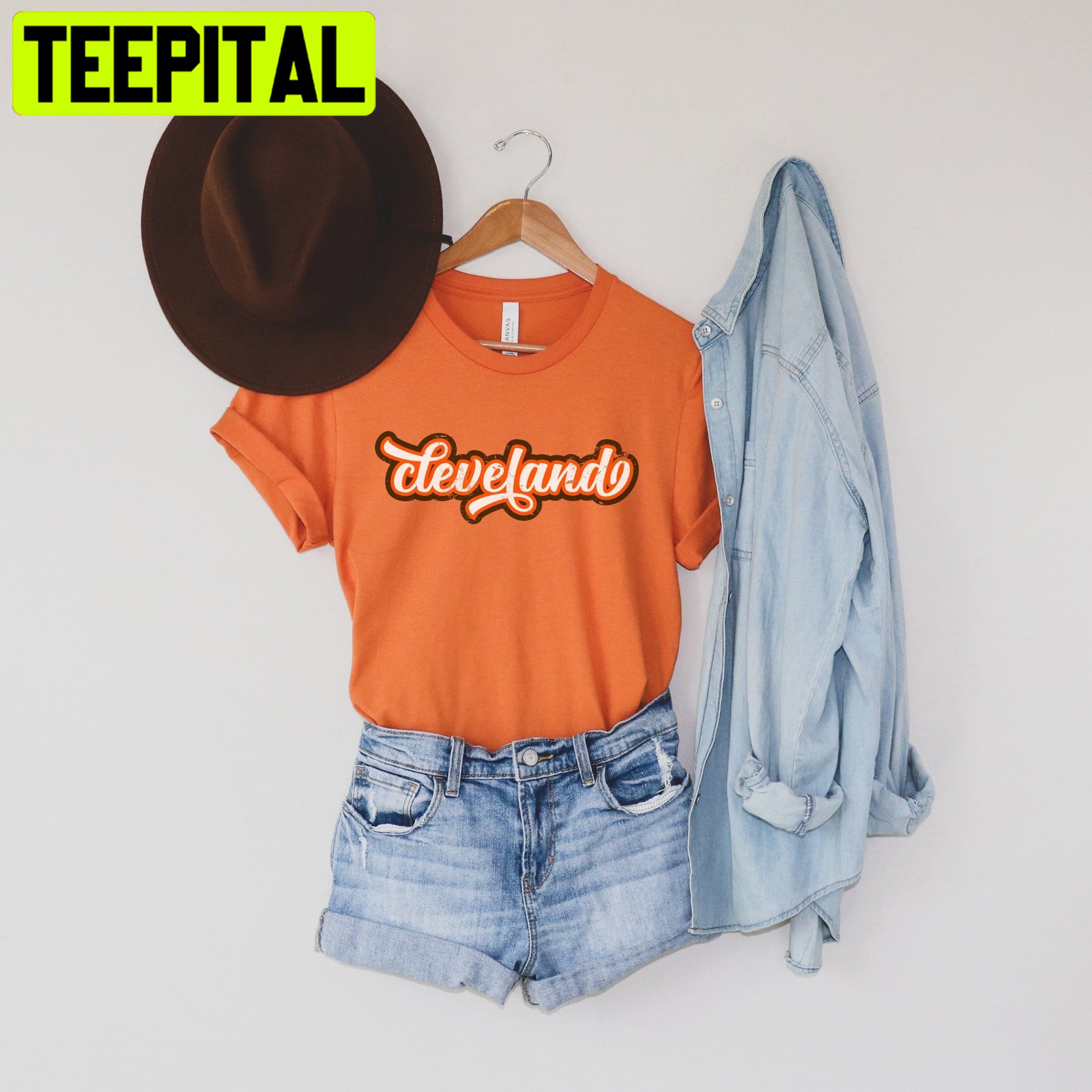 Retro Cleveland Football Vintage Trending Unisex T-Shirt Retro Cleveland Football Vintage Trending Unisex T-Shirt