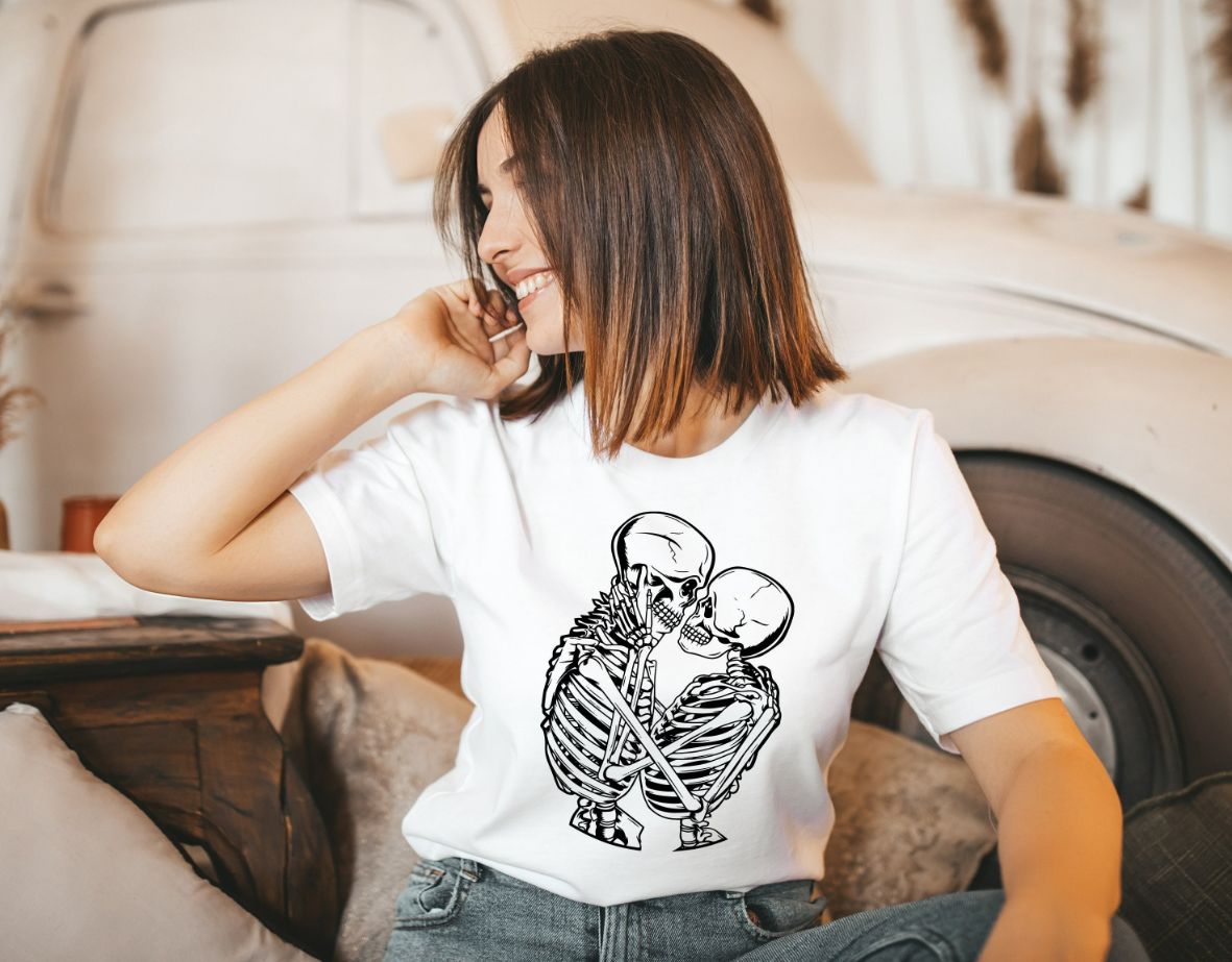 Skeleton Kissing Romance Shirt Skeleton Kissing Romance Shirt