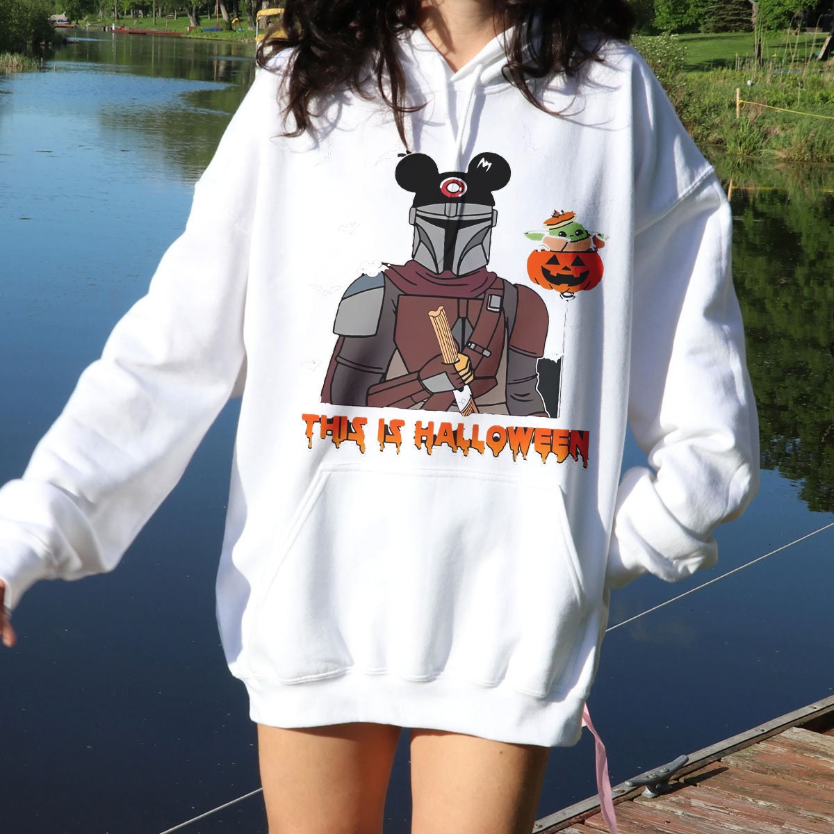 The Mandalorian Pumkin Star Wars Baby Yoda Cute Disney Halloween Unisex Sweatshirt The Mandalorian Pumkin Star Wars Baby Yoda Cute Disney Halloween Unisex Sweatshirt