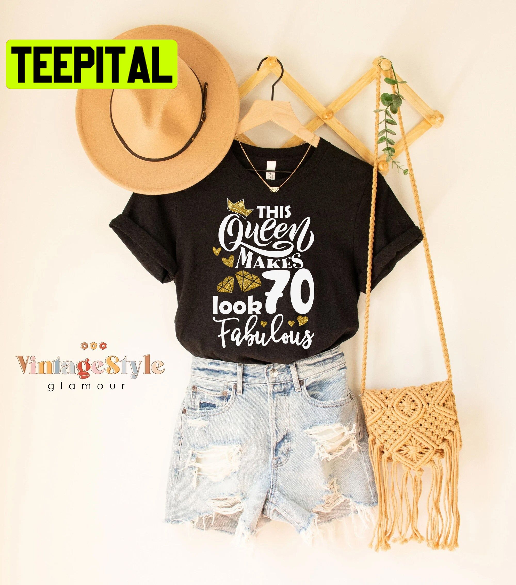 This Queen Makes 70 Look Fabulous Unisex T-Shirt This Queen Makes 70 Look Fabulous Unisex T-Shirt