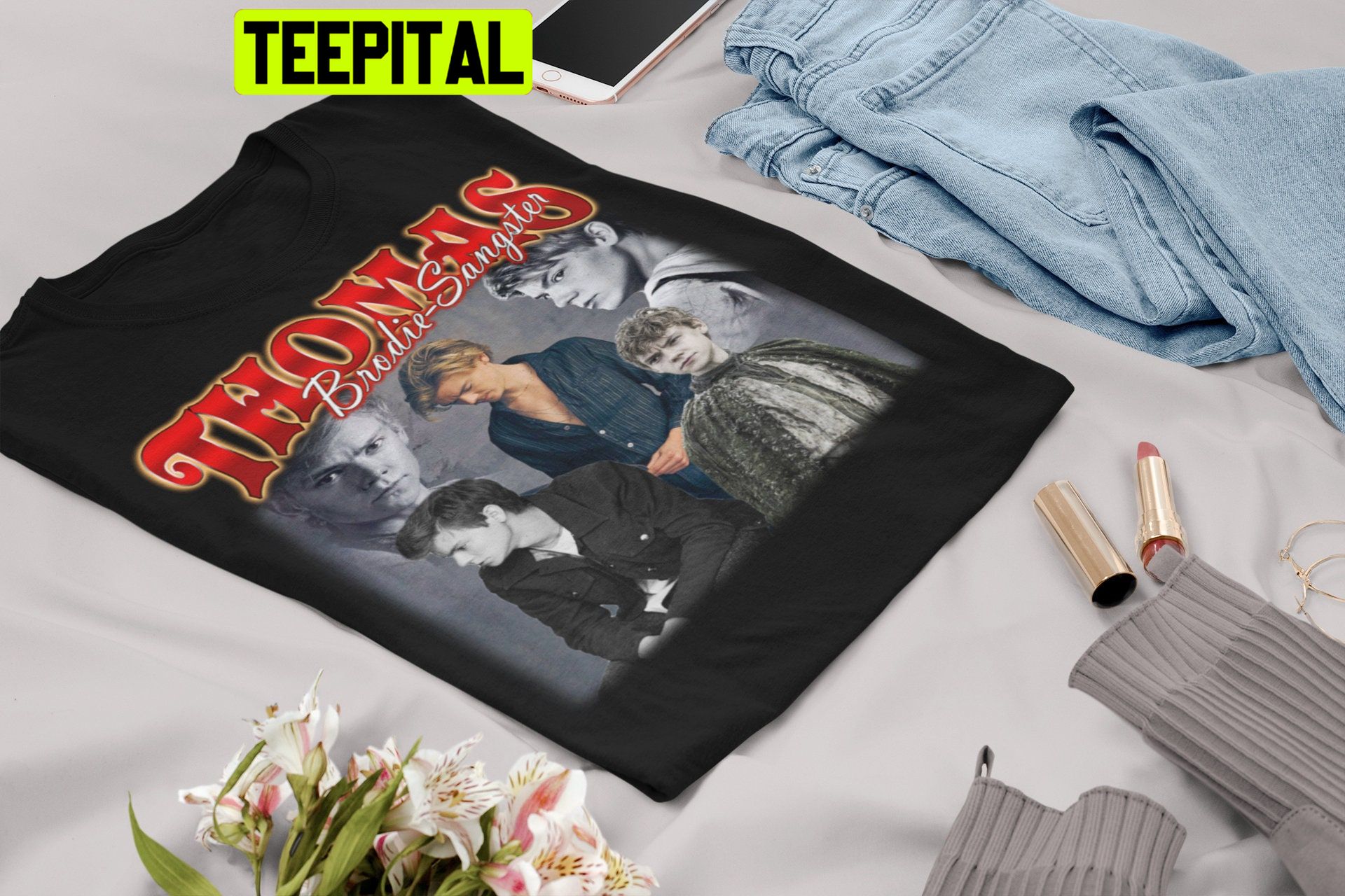 Thomas Brodie-Sangster Vintage Trending Unisex Shirt Thomas Brodie-Sangster Vintage Trending Unisex Shirt