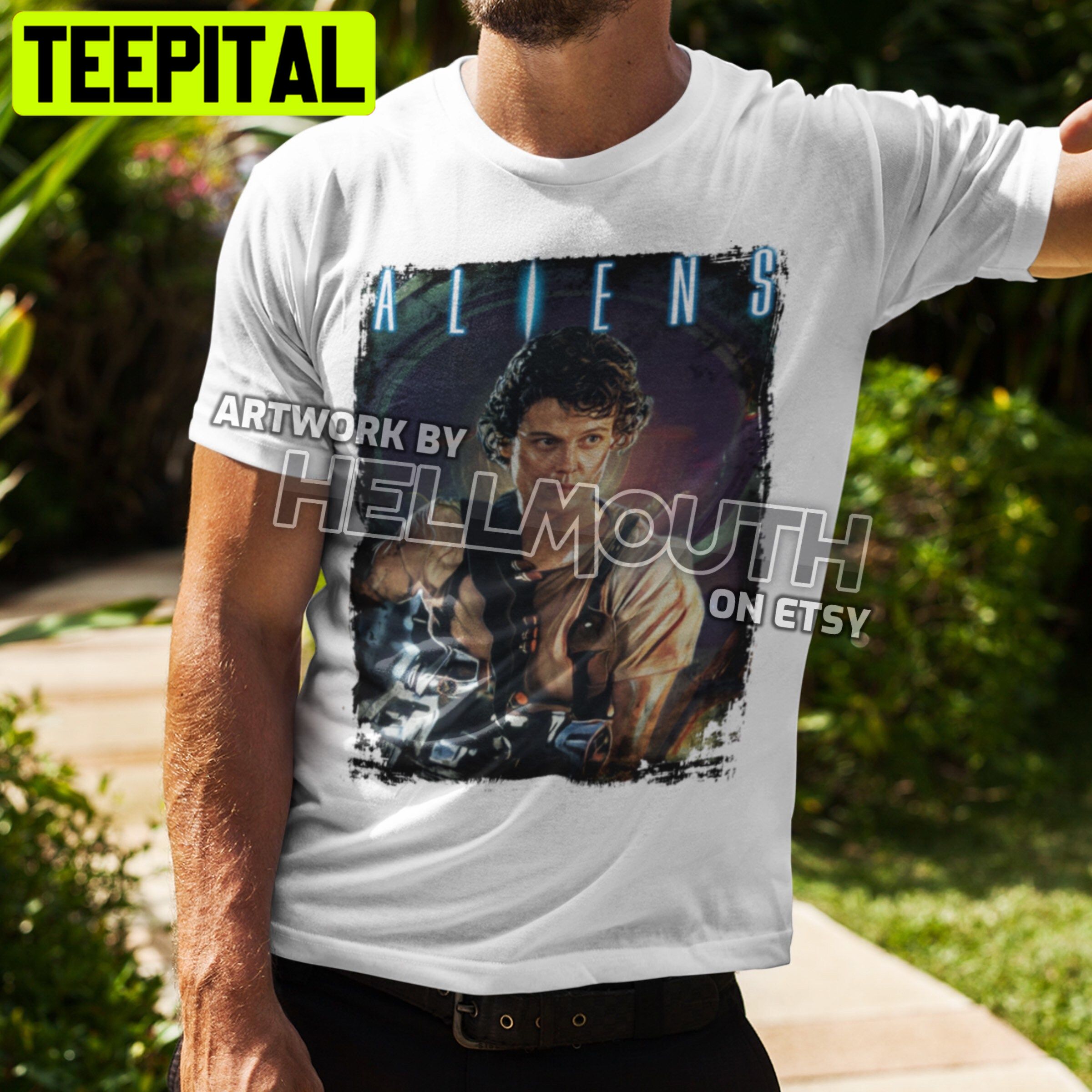 Art Aliens Horror Movie Halloween Trending Unsiex T-Shirt Art Aliens Horror Movie Halloween Trending Unsiex T-Shirt