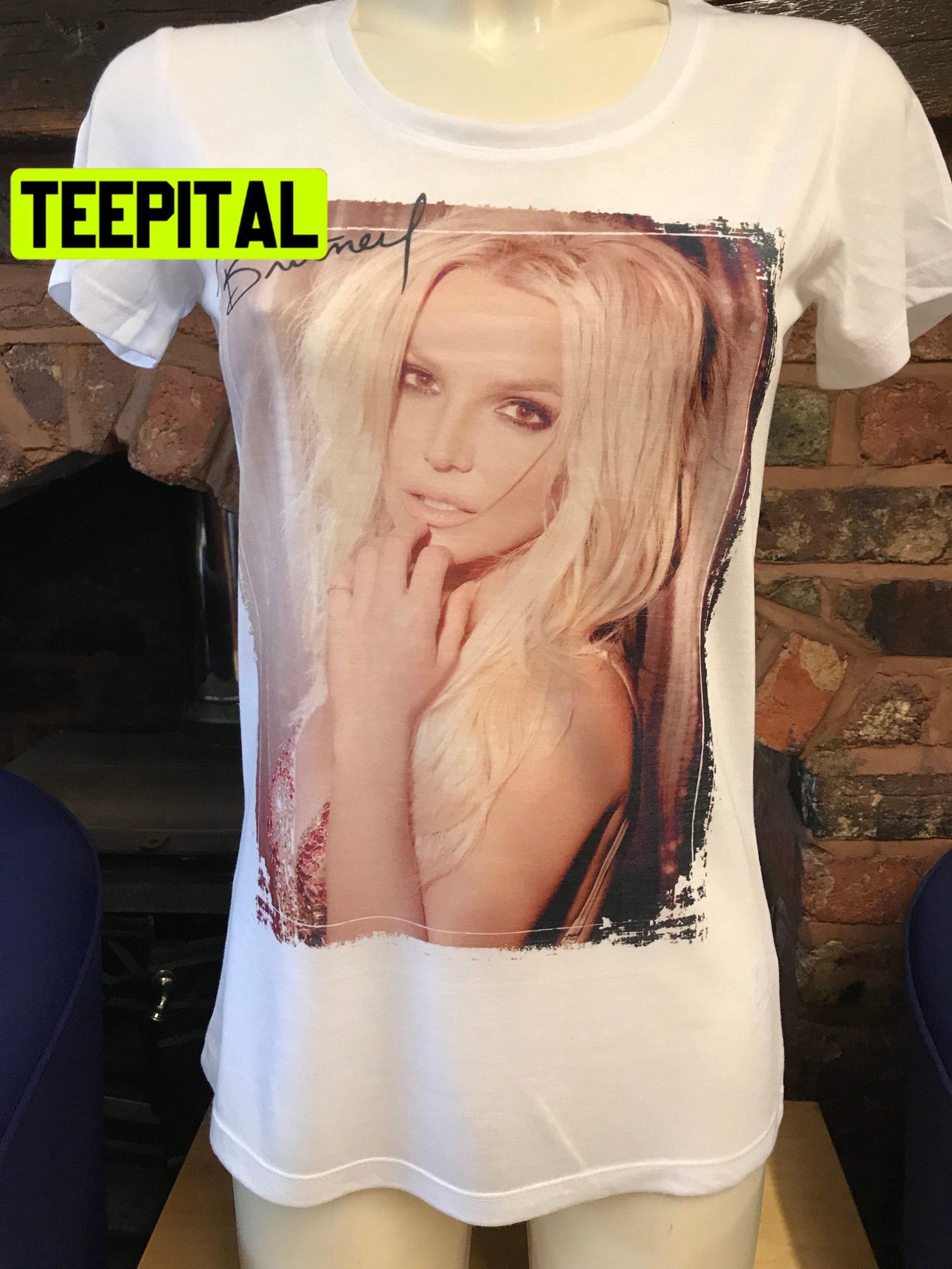 Britney Spears Glory Halloween Trending Unsiex T-Shirt Britney Spears Glory Halloween Trending Unsiex T-Shirt