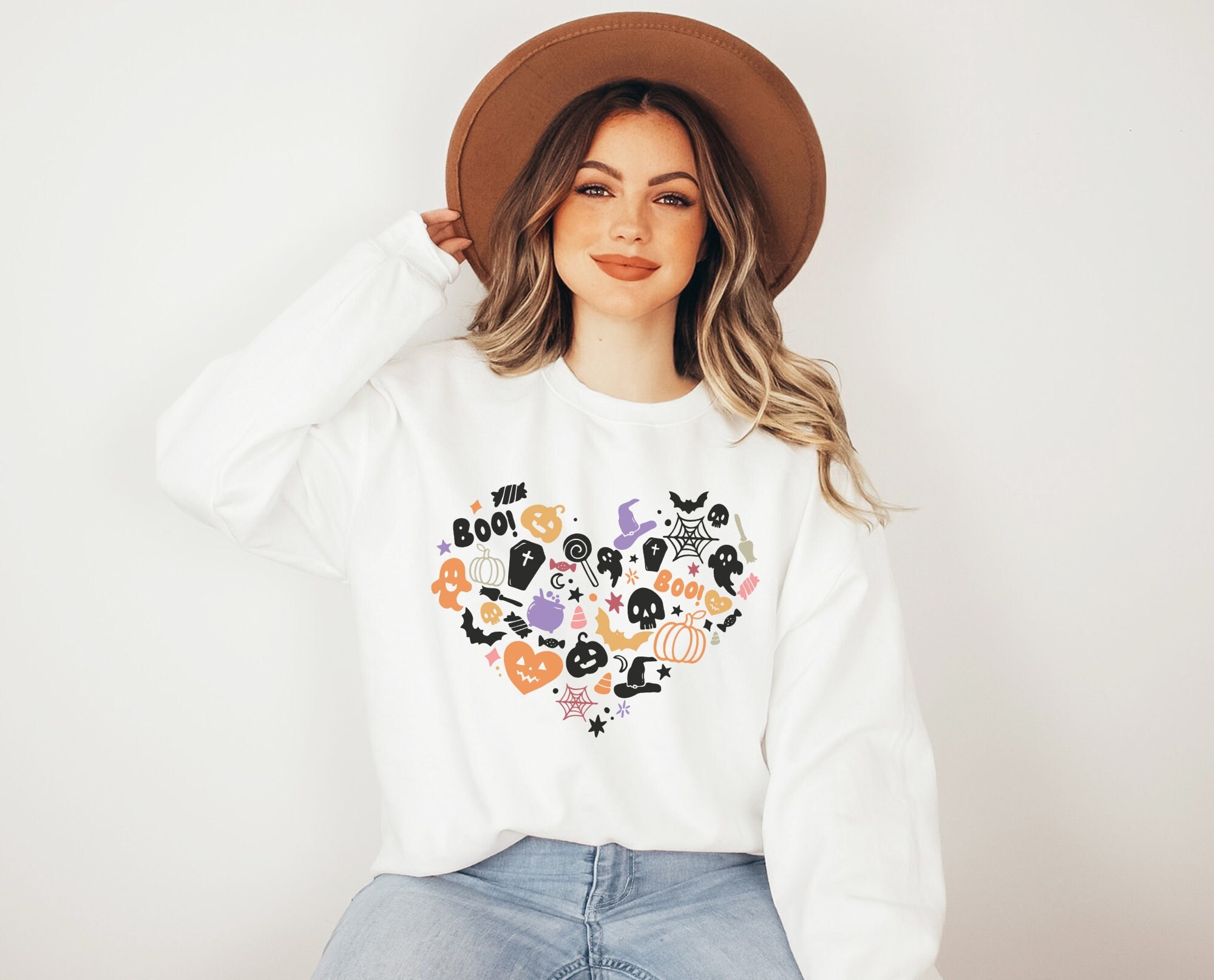 Skeleton Boho Motif Cottagecore Pumpkin Halloween Unisex Sweatshirt Skeleton Boho Motif Cottagecore Pumpkin Halloween Unisex Sweatshirt