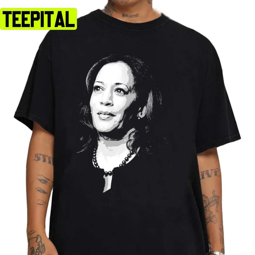 Black And White Kamala Harris Cool Portrait Unisex Sweatshirt Black And White Kamala Harris Cool Portrait Unisex Sweatshirt