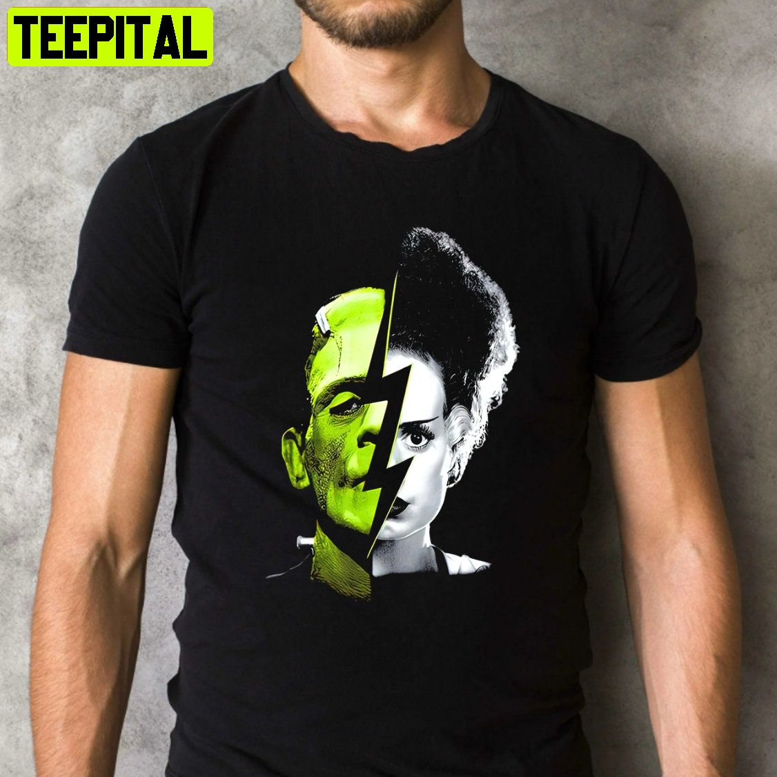 Frankenstein & Bride Split Scary Movie Universal Monsters Retro Design T-Shirt Frankenstein & Bride Split Scary Movie Universal Monsters Retro Design T-Shirt