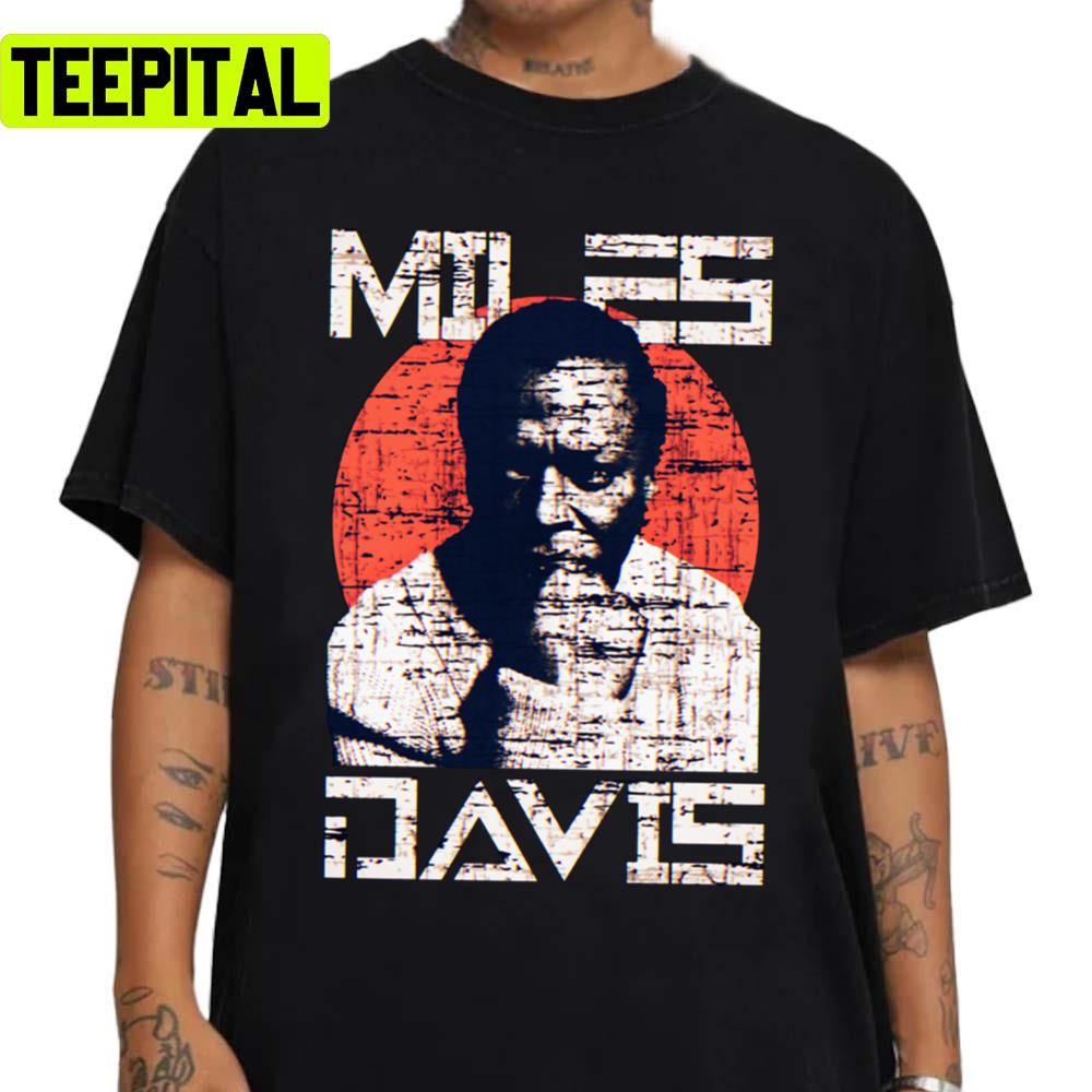 Grunge White Retro Design Miles Davis Unisex Sweatshirt Grunge White Retro Design Miles Davis Unisex Sweatshirt