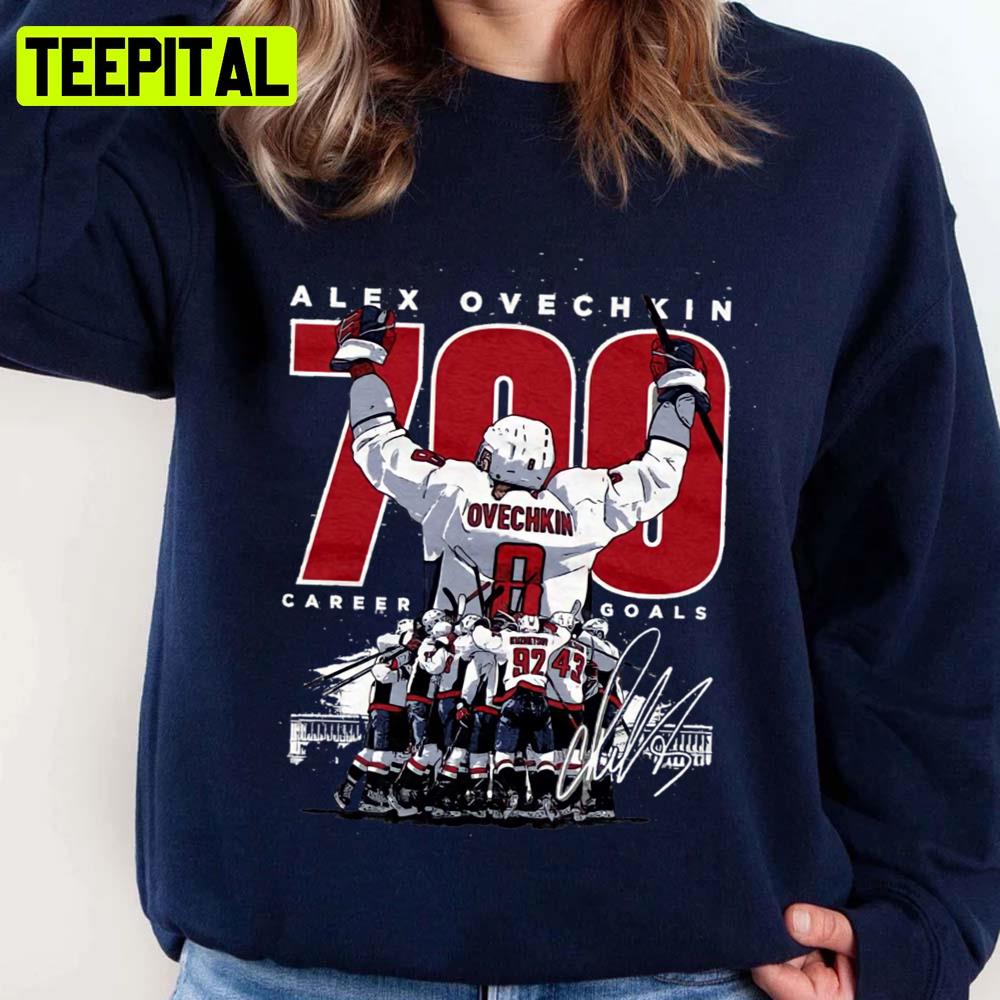 Ovechkin 700 Goals For Washington Capitals Fans Unisex Sweatshirt Ovechkin 700 Goals For Washington Capitals Fans Unisex Sweatshirt