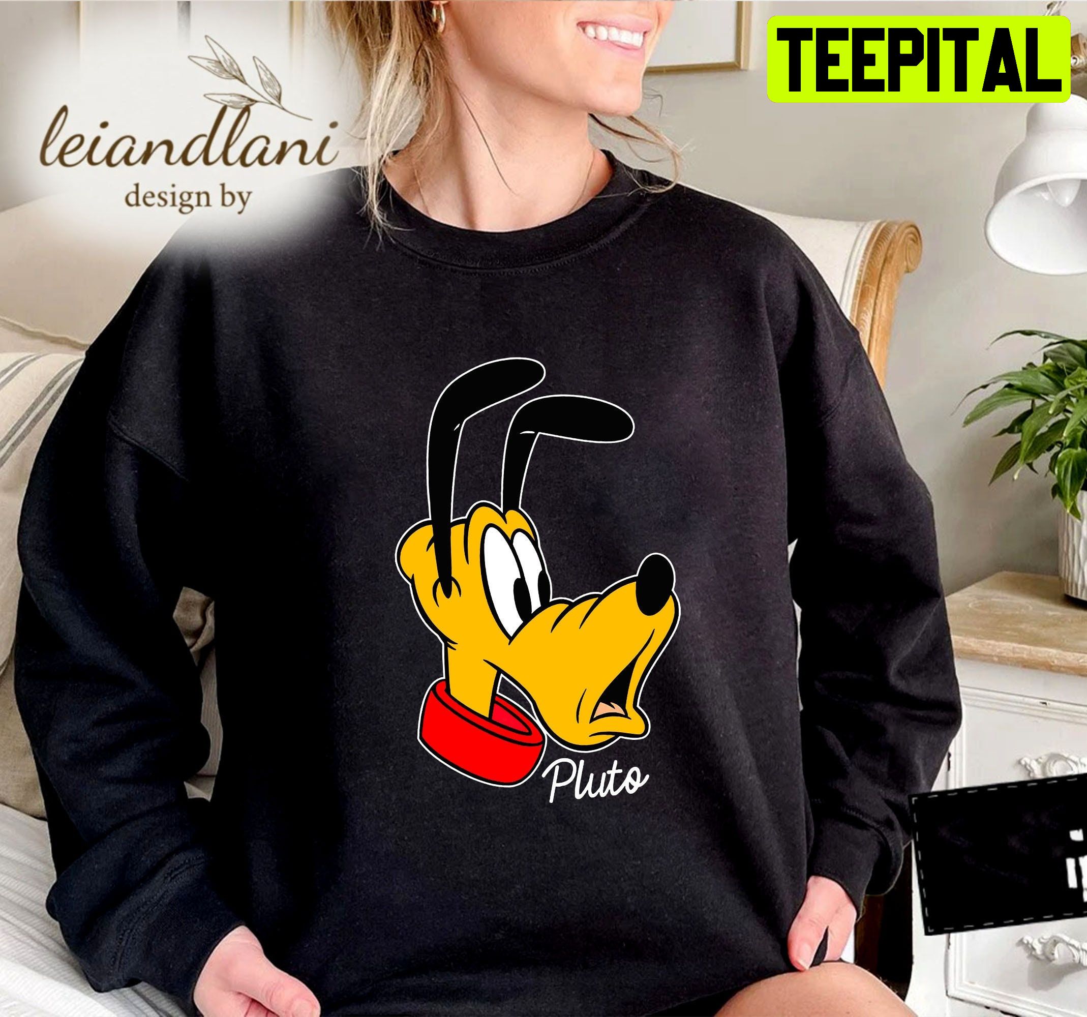 Pluto Big Portrait Pluto Pluto Est 1930 Disney Sweatshirt Pluto Big Portrait Pluto Pluto Est 1930 Disney Sweatshirt
