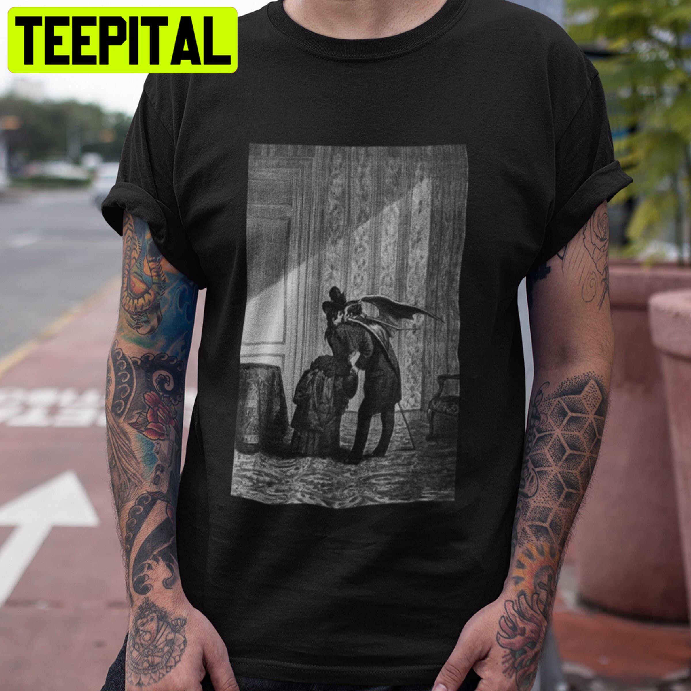 Vampire's Kiss Vintage Gothic Trending Unisex T-Shirt Vampire's Kiss Vintage Gothic Trending Unisex T-Shirt