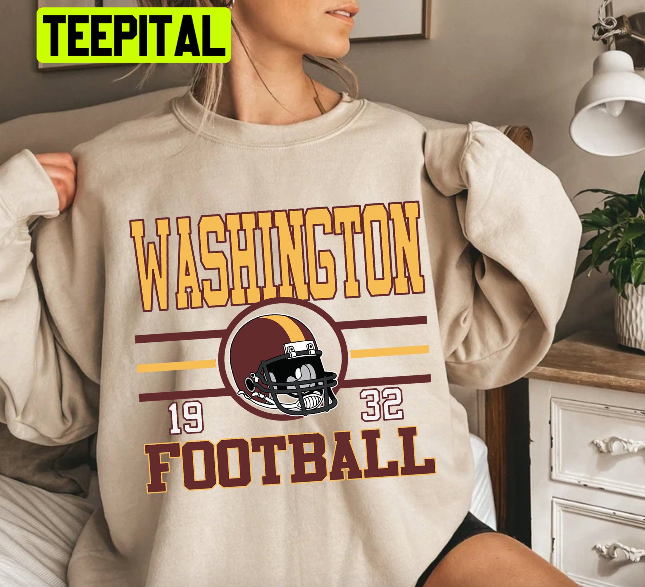 Vintage Style Washington Football Unisex Sweatshirt Vintage Style Washington Football Unisex Sweatshirt