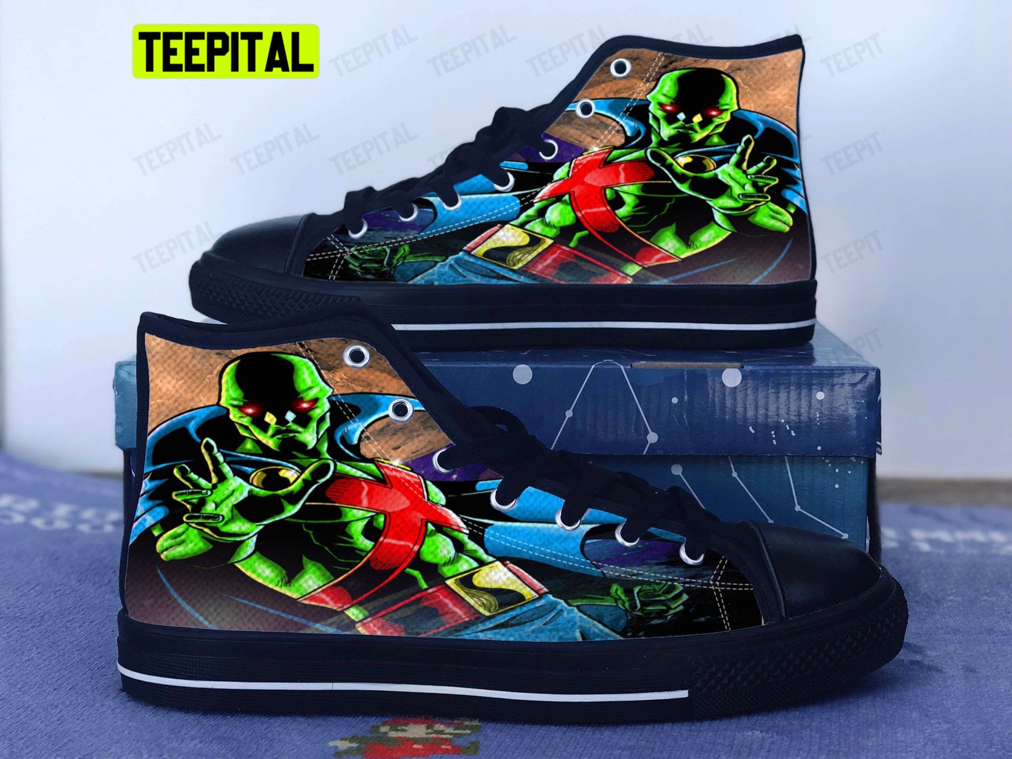 Martian Manhunter J'onn J'onzz Adults High Top Canvas Shoes Martian Manhunter J'onn J'onzz Adults High Top Canvas Shoes