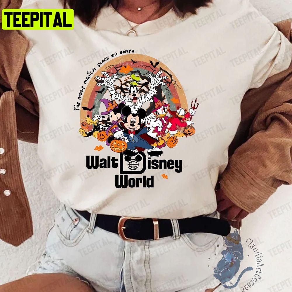 Vintage Walt Disney World Halloween Magic Kingdom Unisex T-Shirt Sweatshirt Hoodie Vintage Walt Disney World Halloween Magic Kingdom Unisex T-Shirt Sweatshirt Hoodie